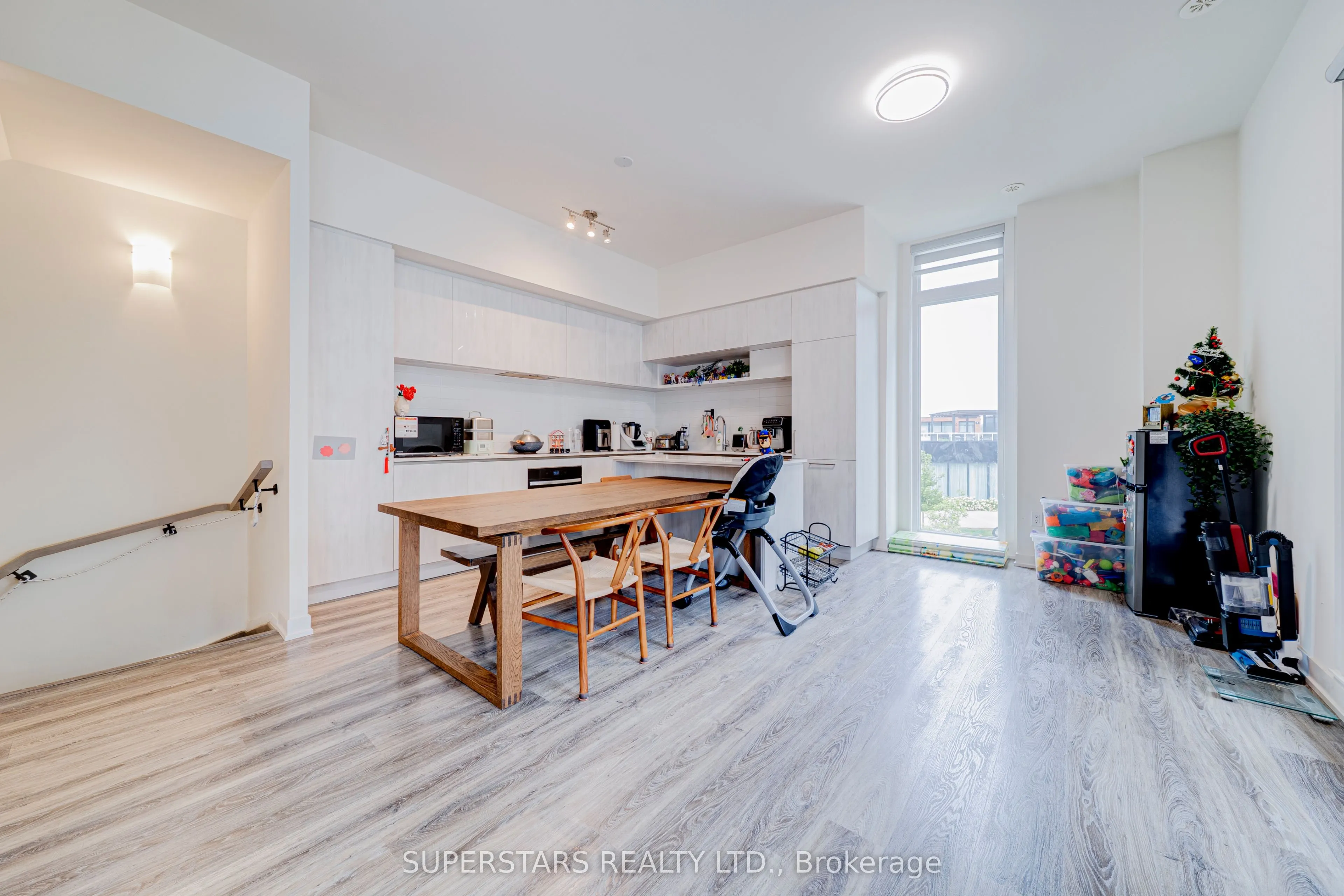 14 David Eyer Road #1019