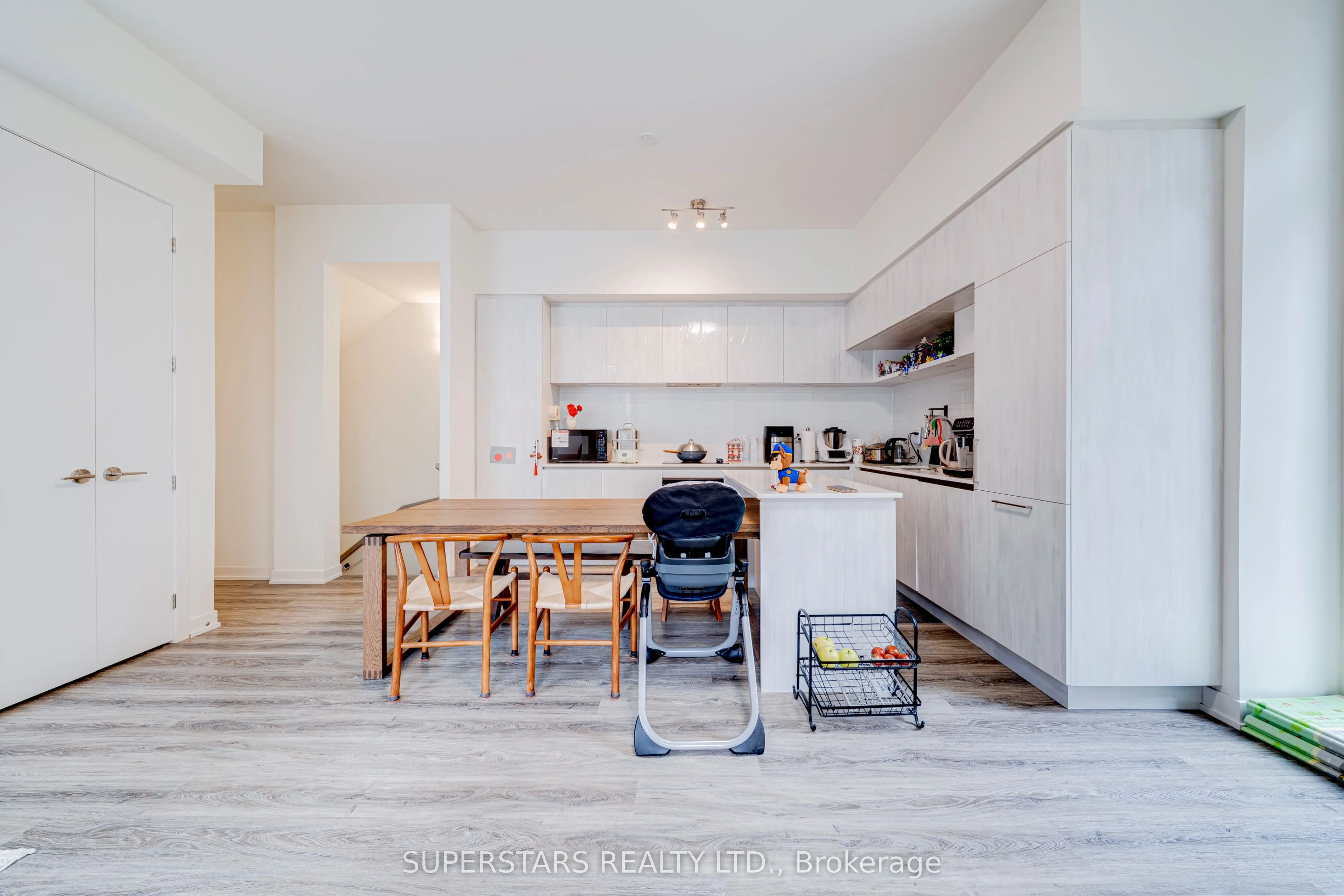 14 David Eyer Road #1019