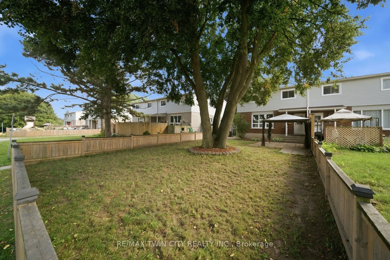63 Metcalfe, Unit C Metcalfe Crescent #63-C