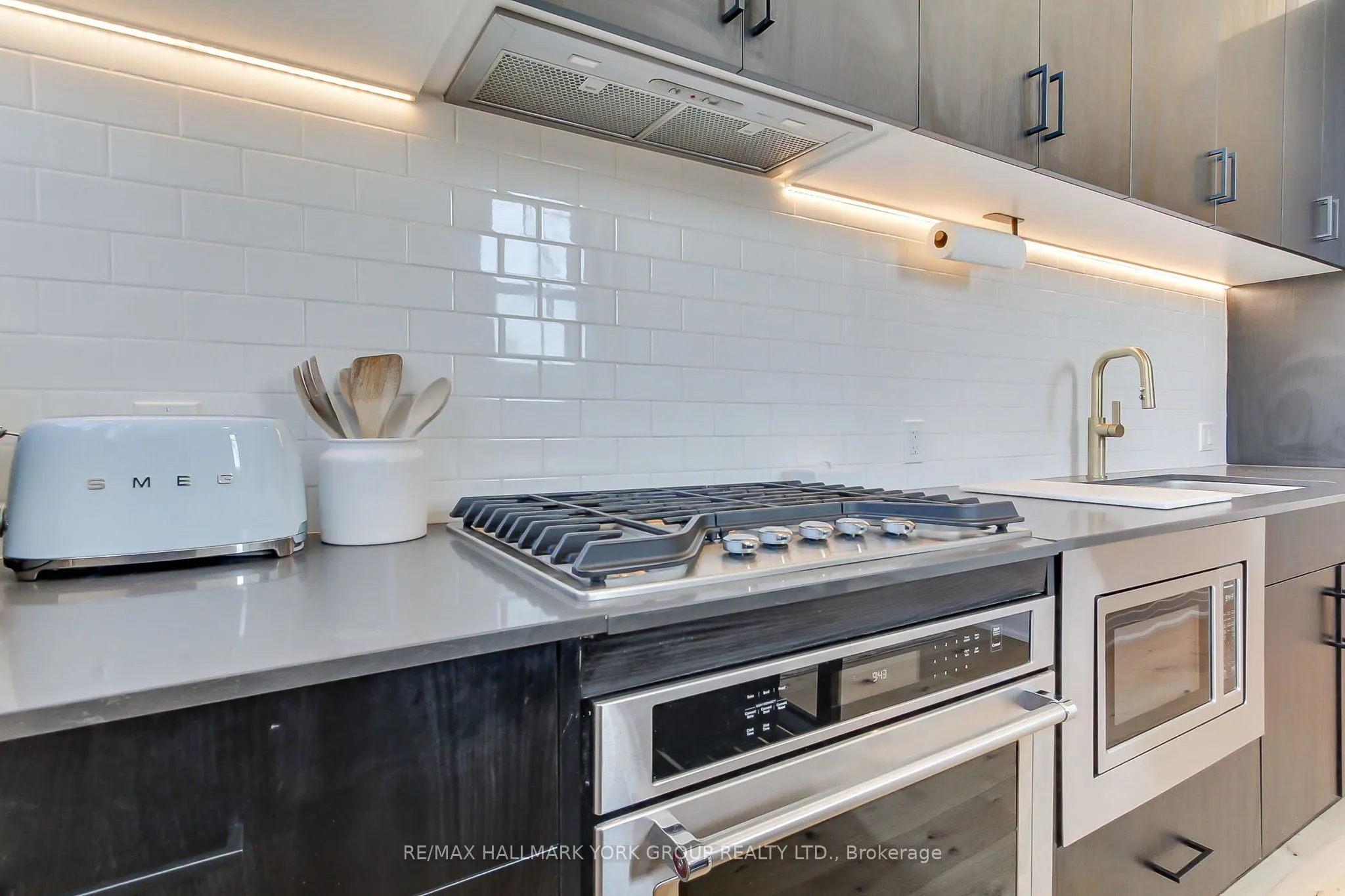 400 Park Avenue #203