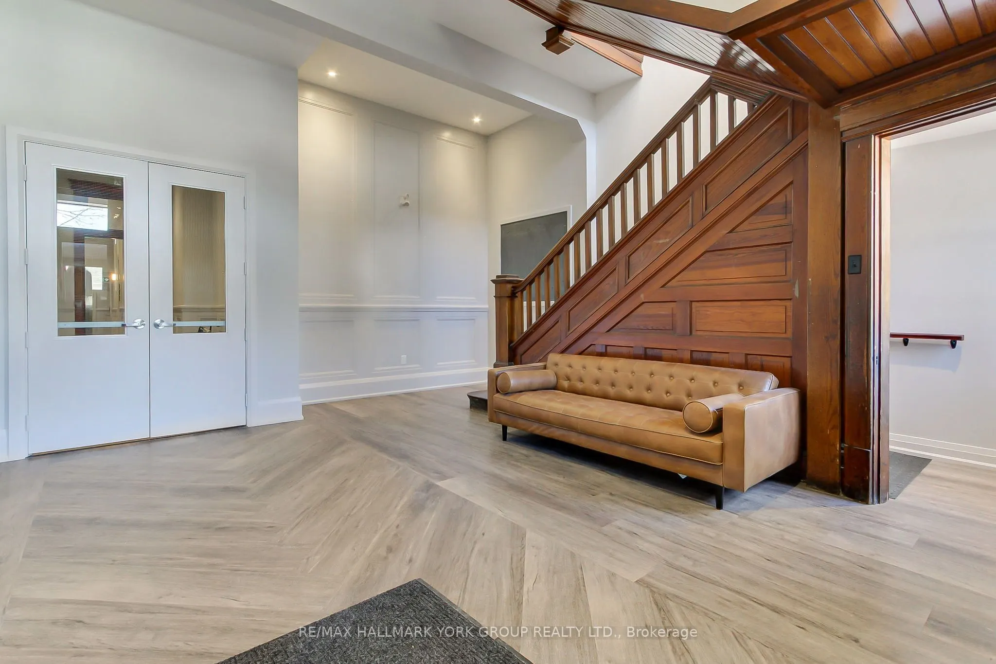400 Park Avenue #203