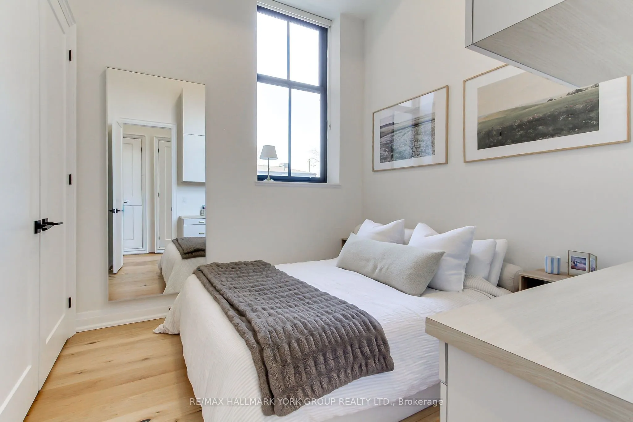 400 Park Avenue #203