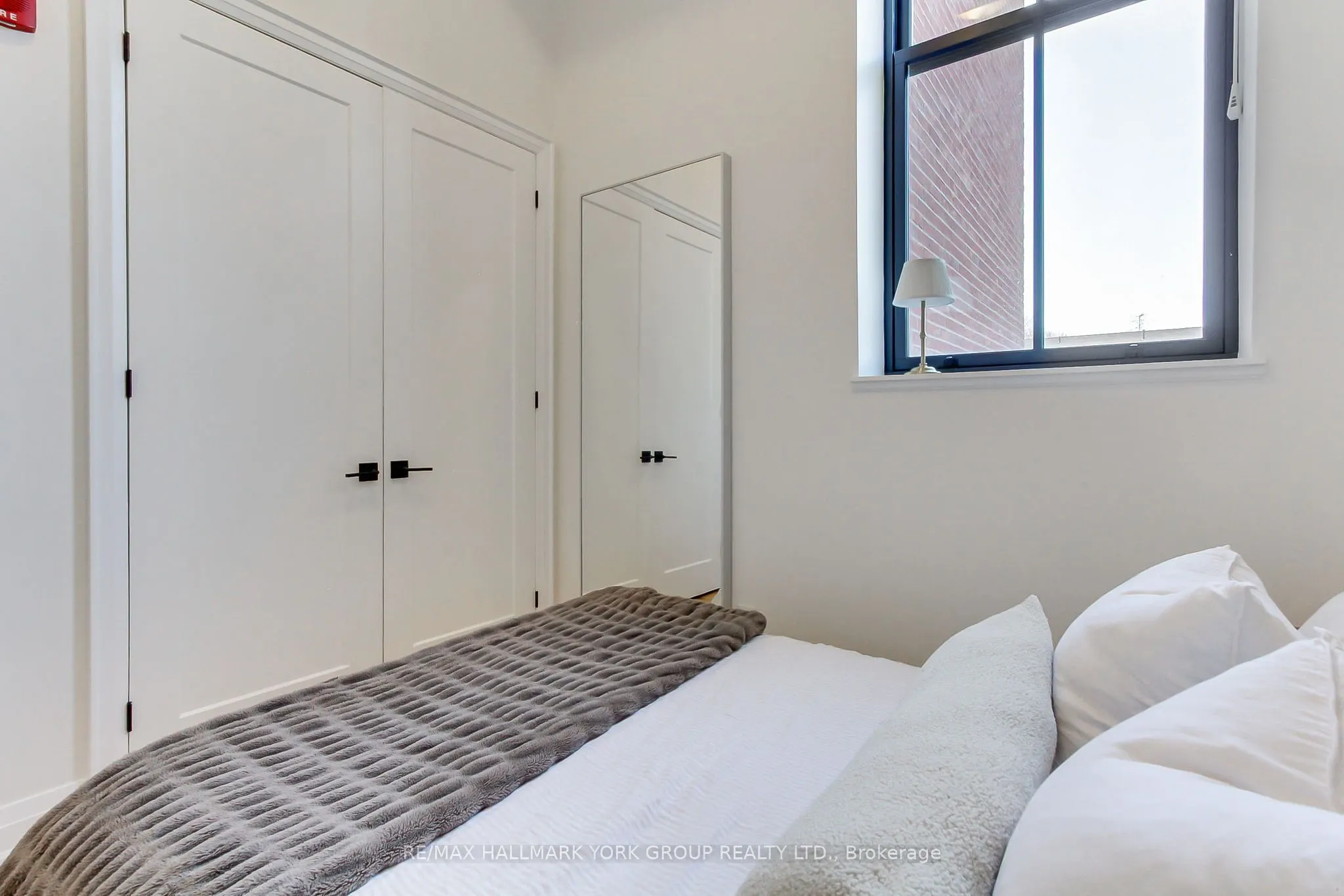 400 Park Avenue #203