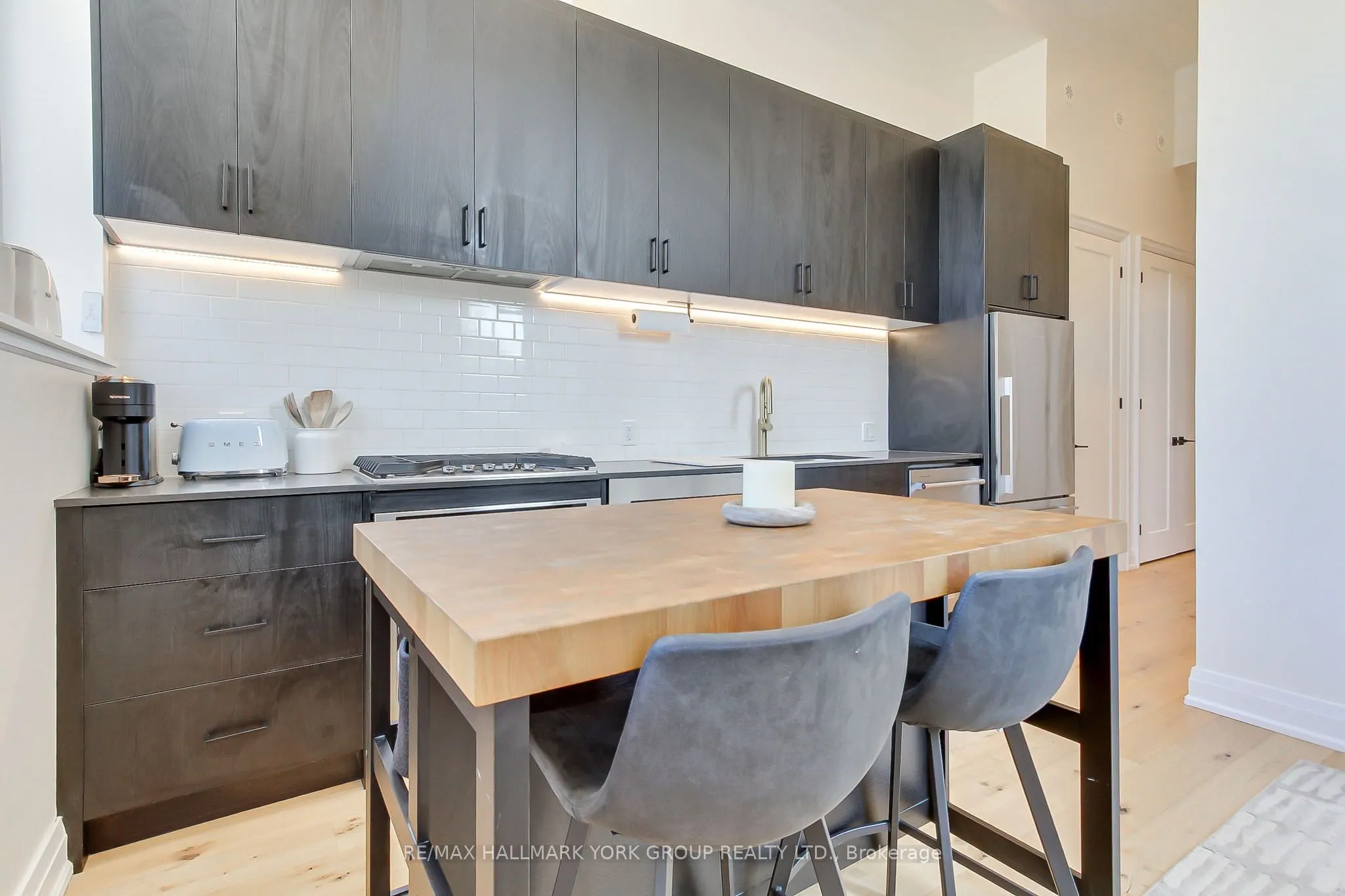 400 Park Avenue #203