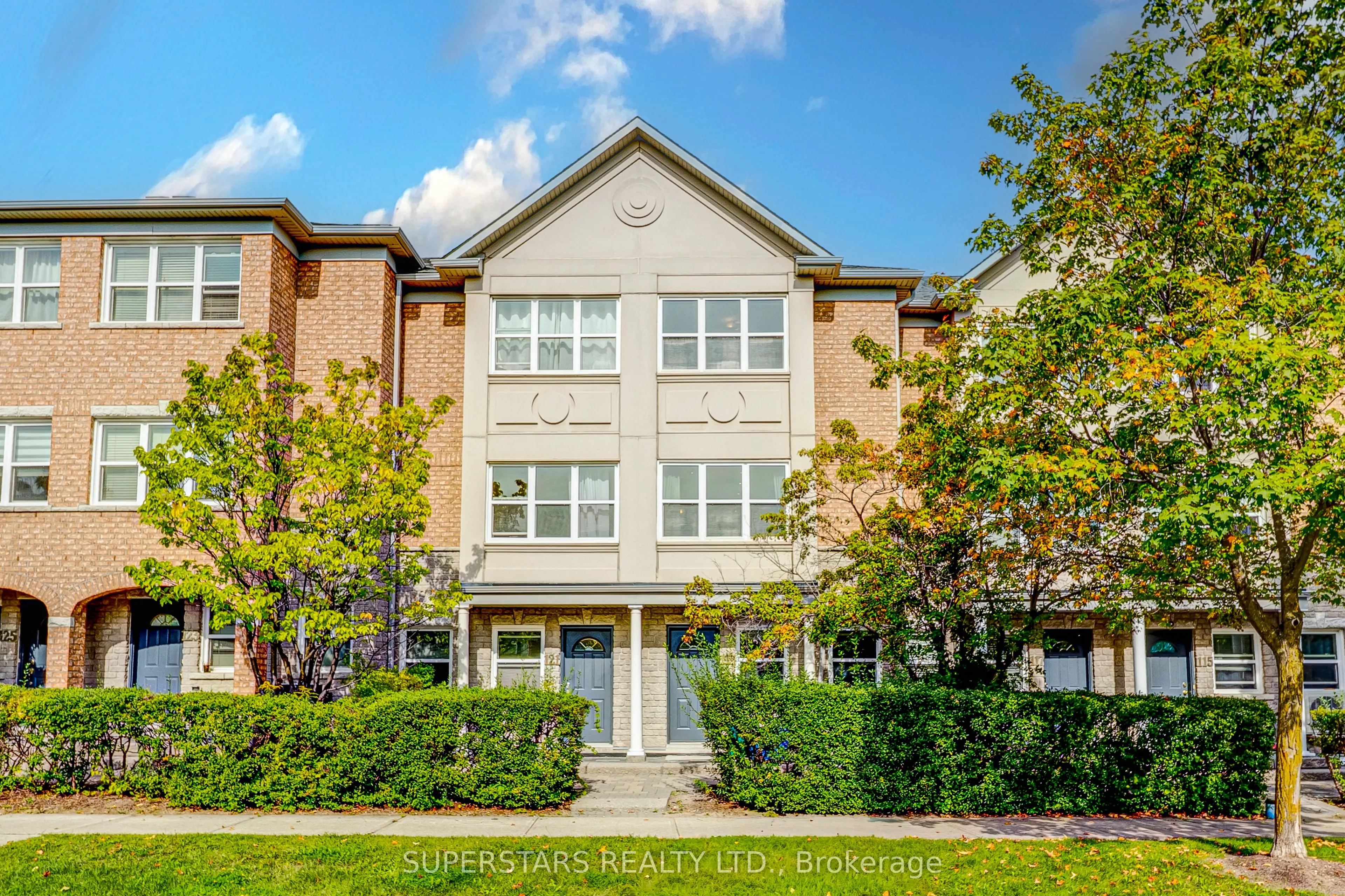 119 Pond Drive #11