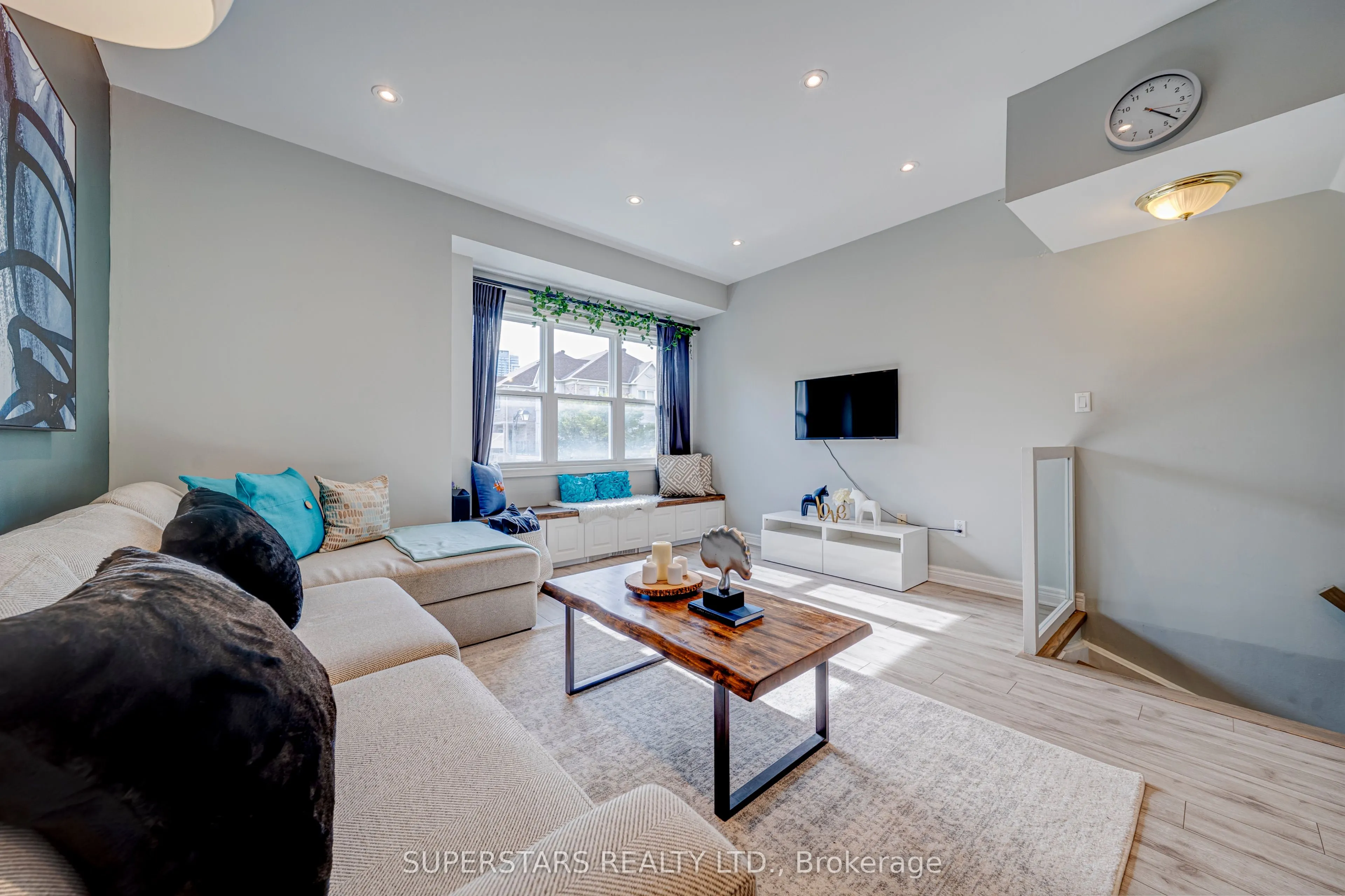 119 Pond Drive #11