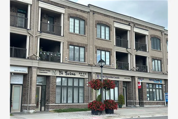 8 Nipigon Avenue