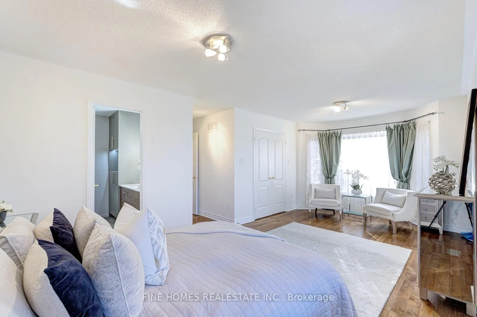 42 Alameda Circle #33