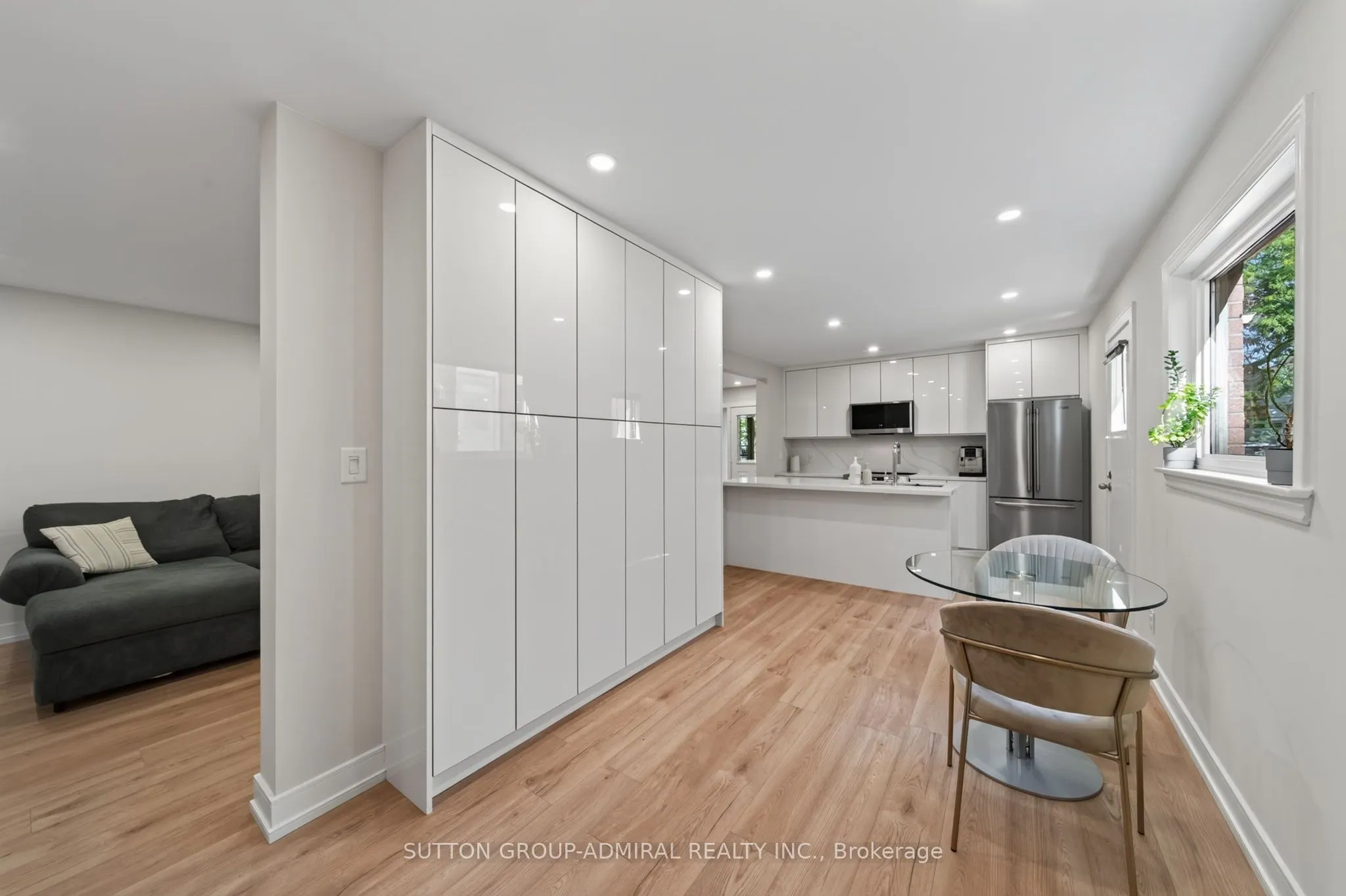 770 Pam Crescent