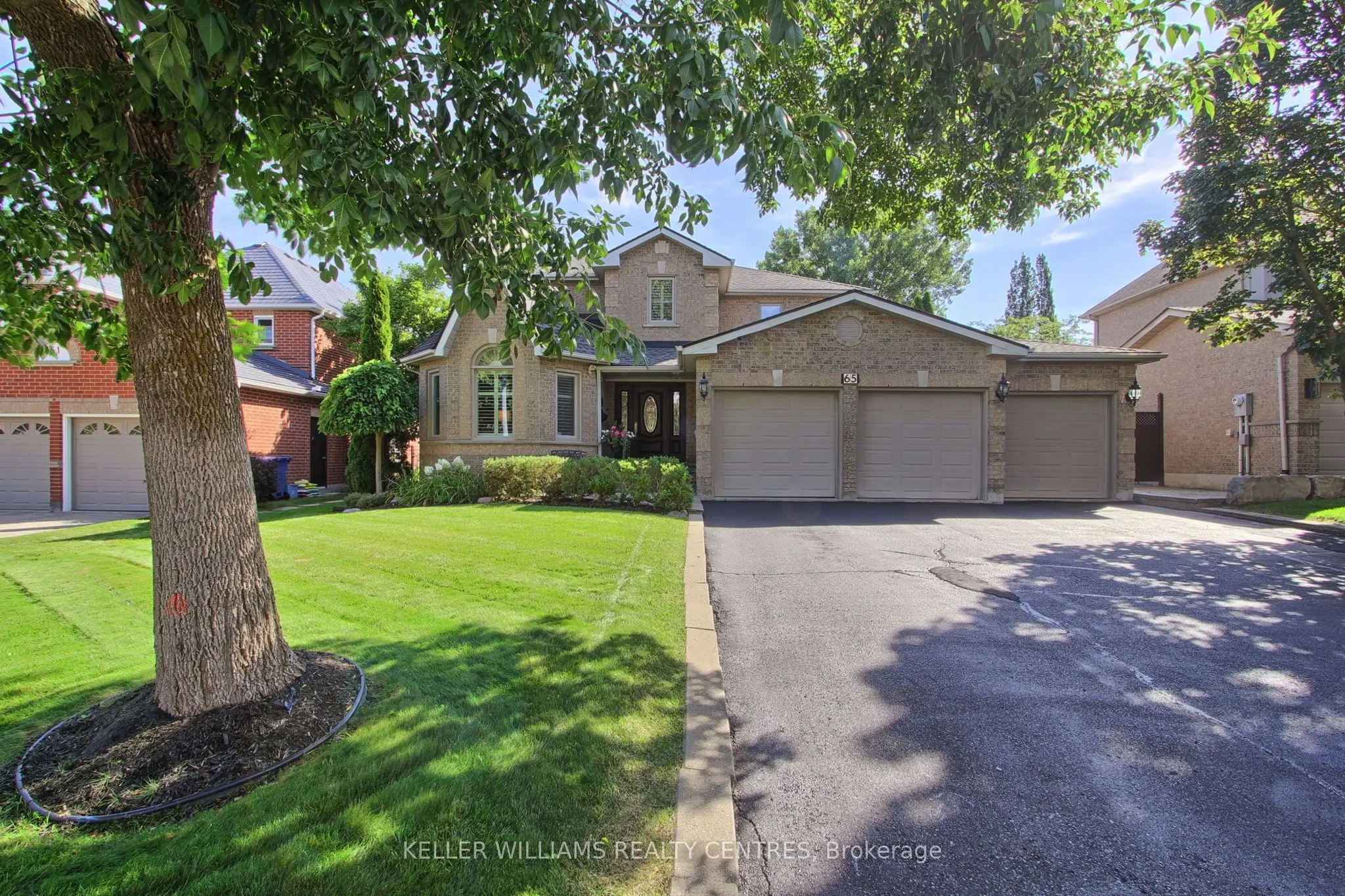 65 Carlyle Crescent