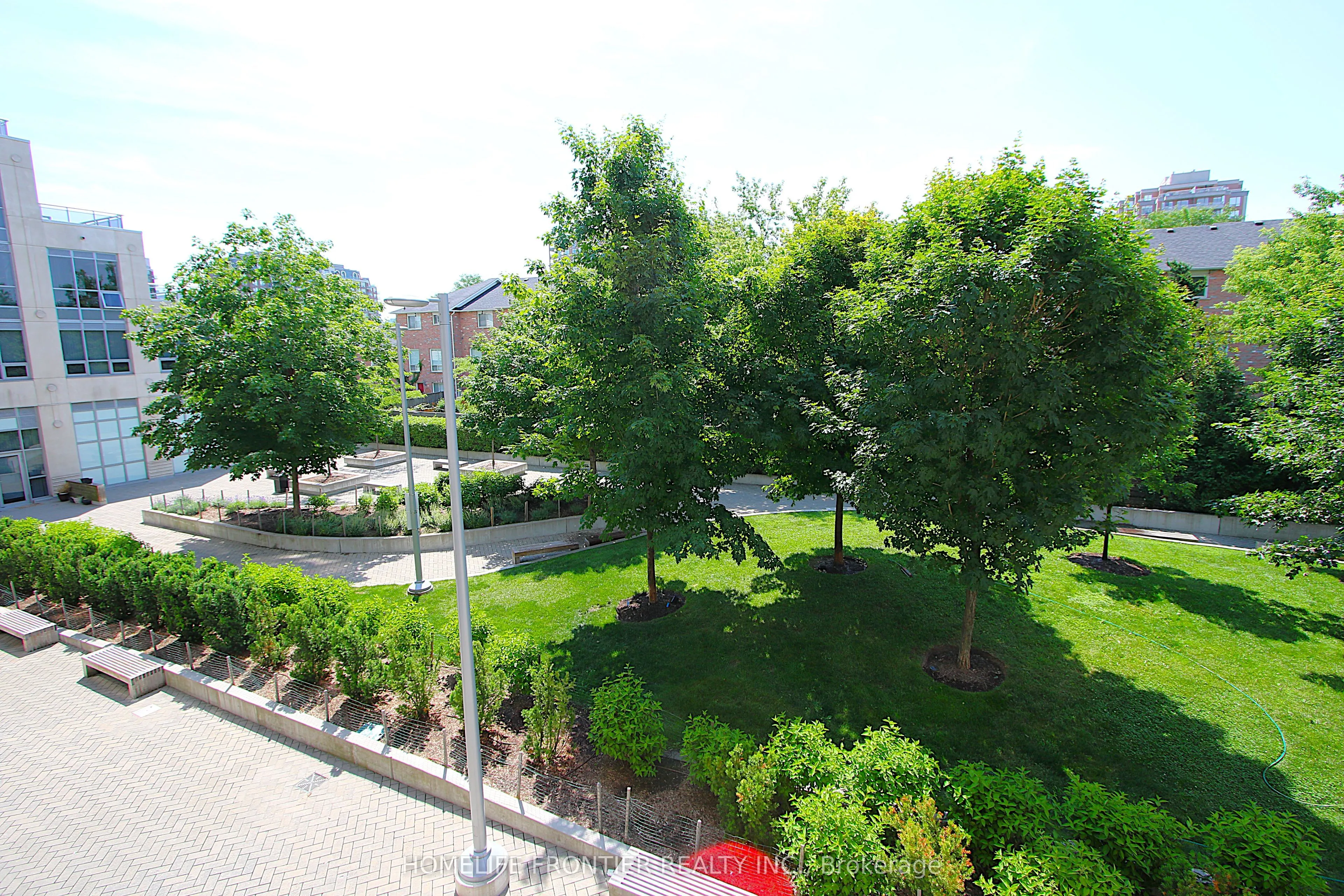 9191 Yonge Street #218