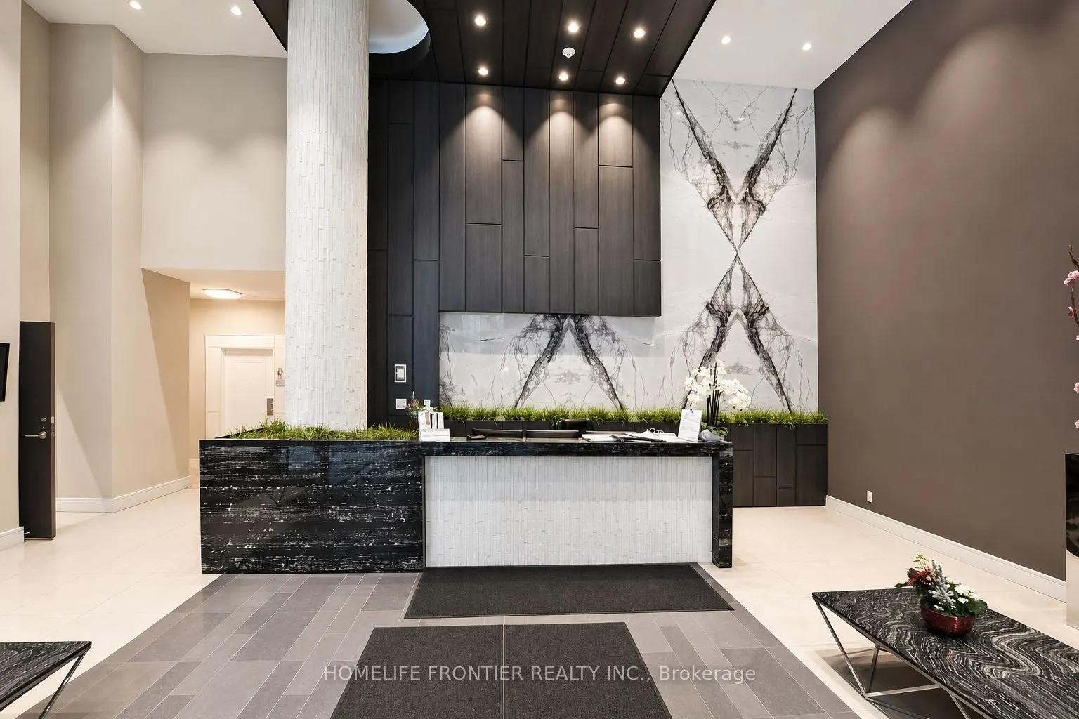 9191 Yonge Street #218