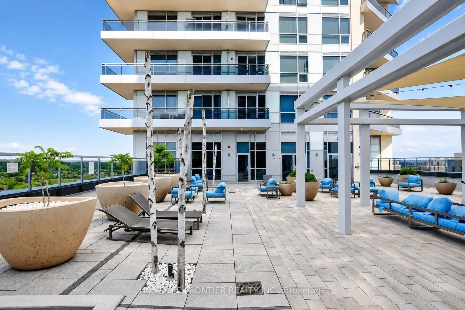 9191 Yonge Street #218