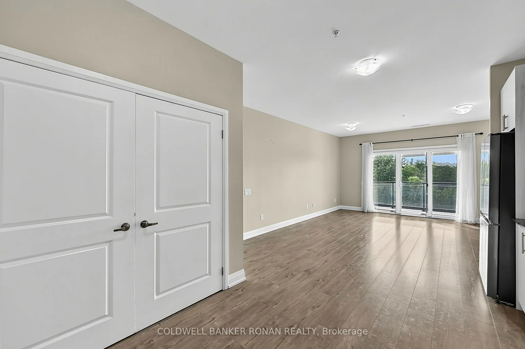 64 Queen Street S #502