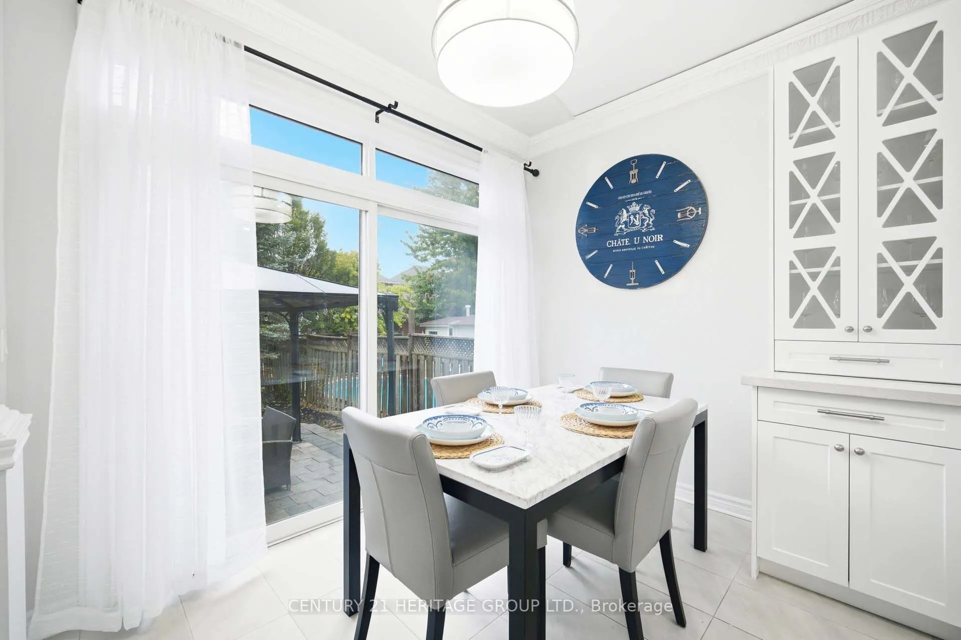 46 Snowy Meadow Avenue