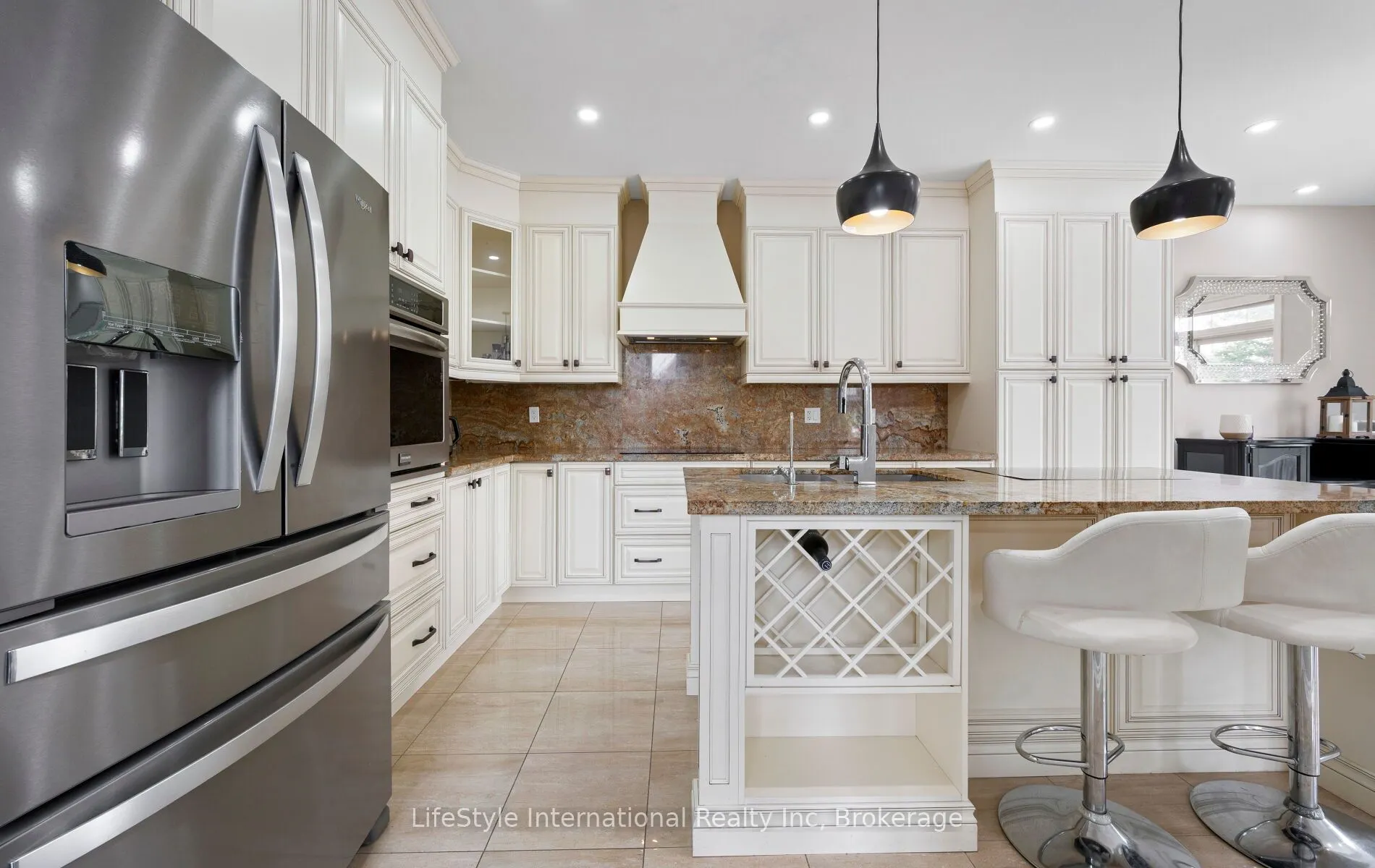 48 Hawke Crescent
