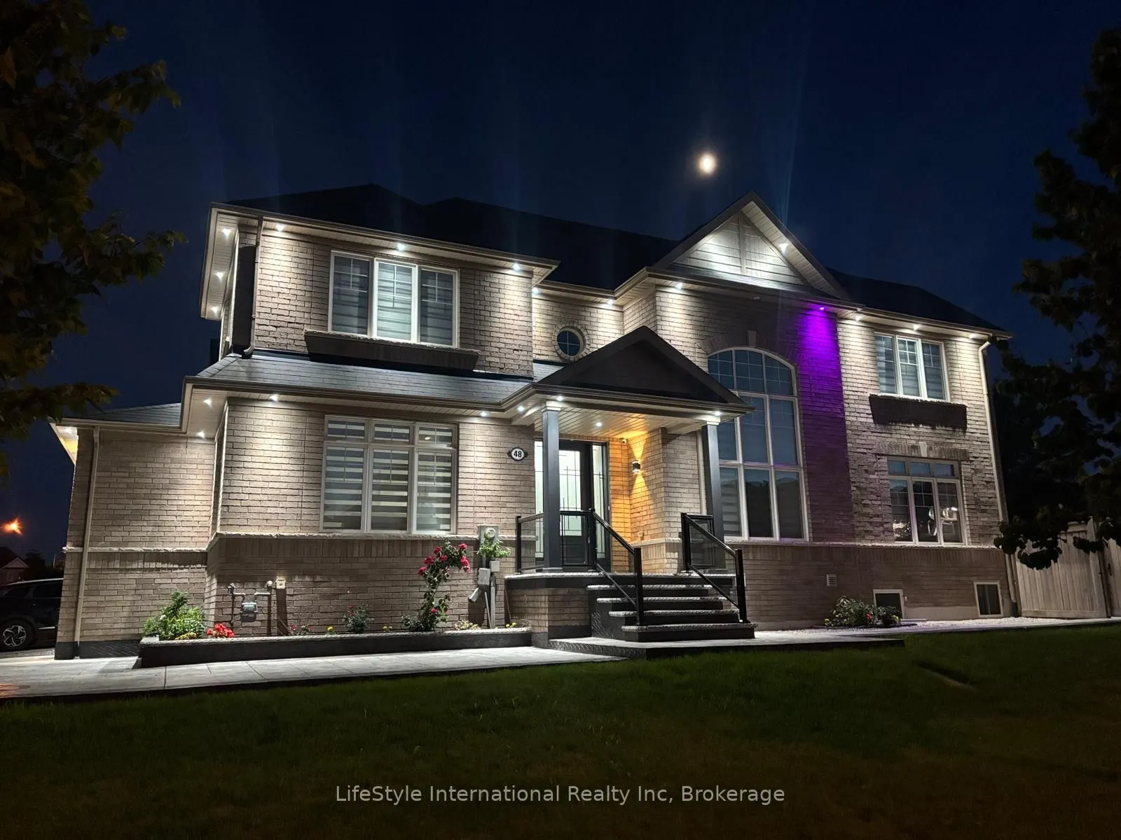 48 Hawke Crescent