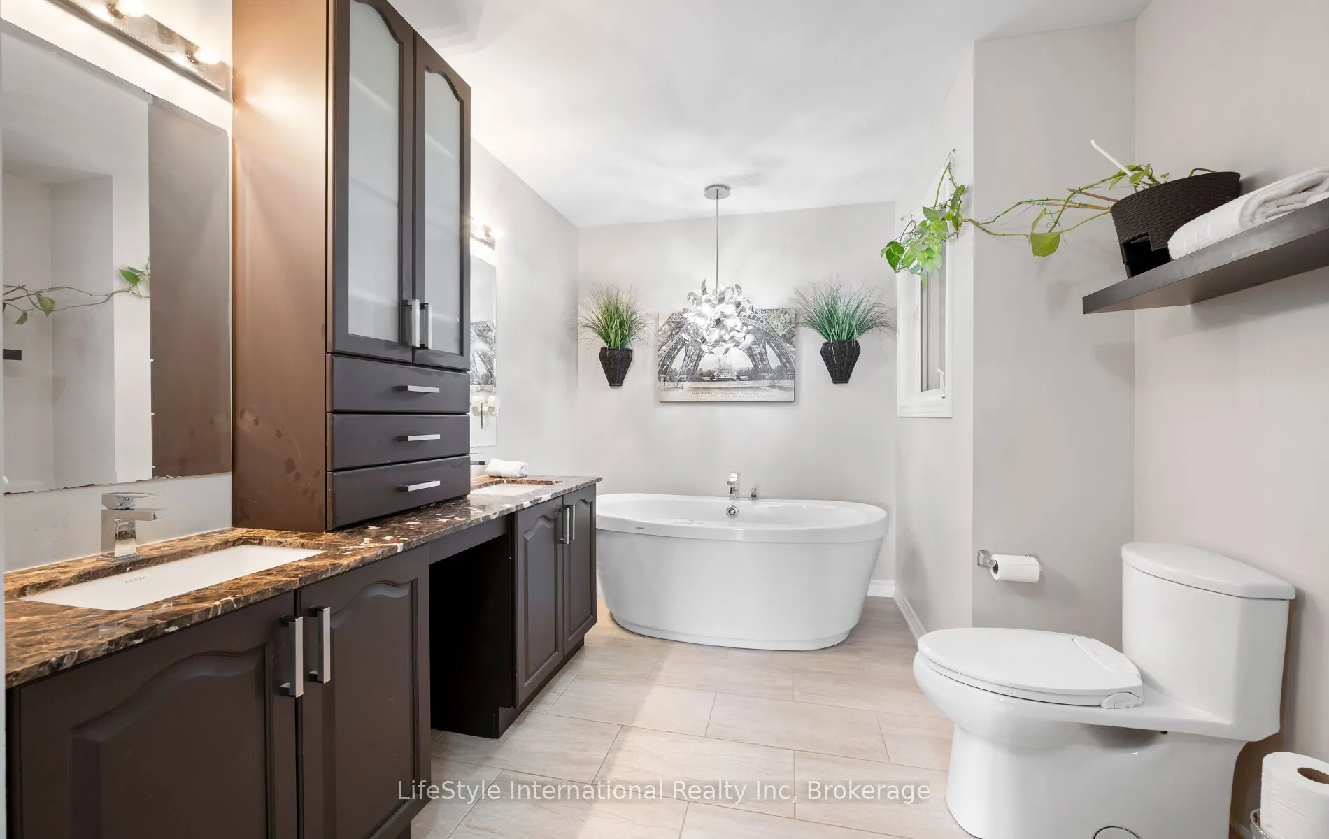 48 Hawke Crescent