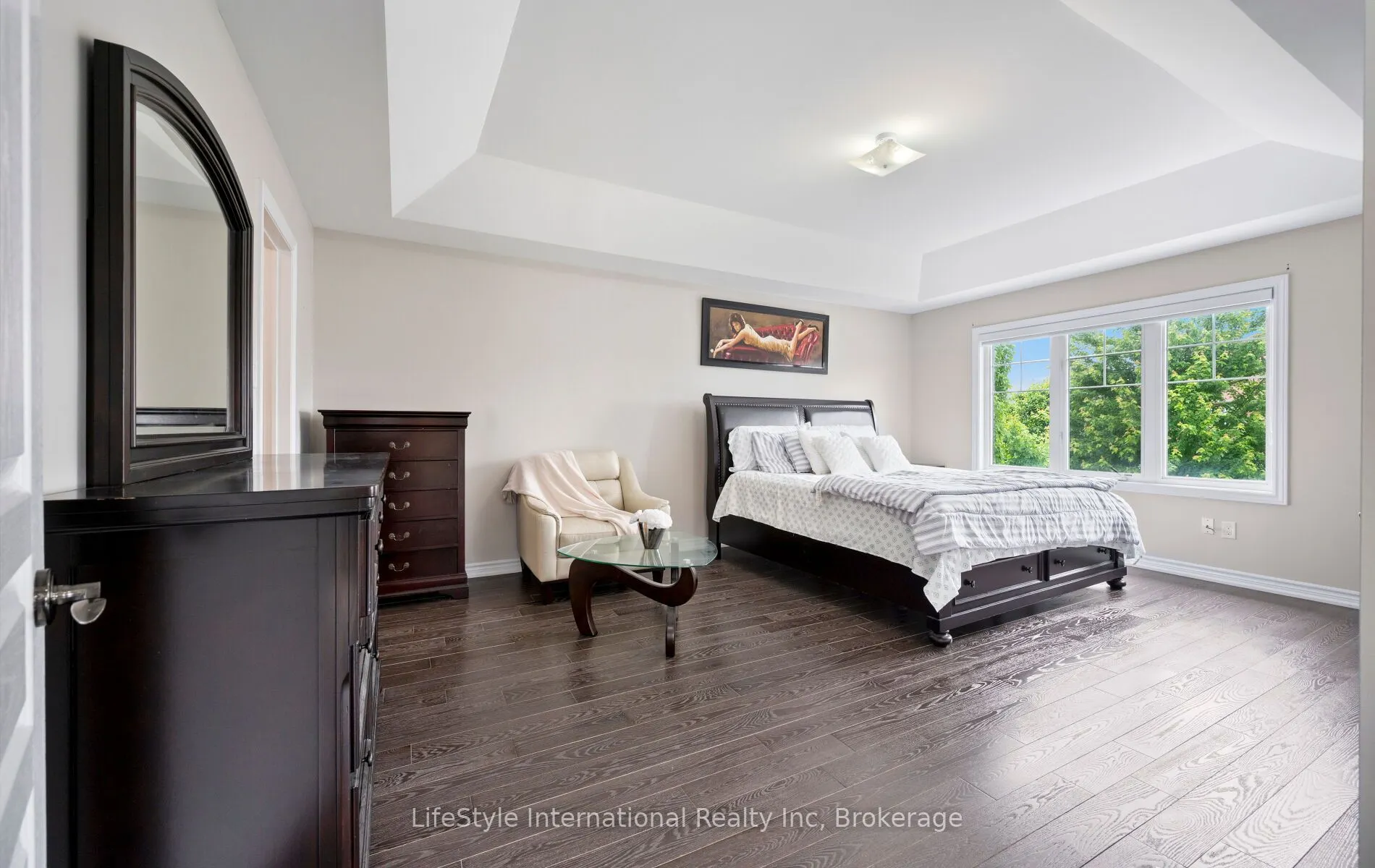 48 Hawke Crescent