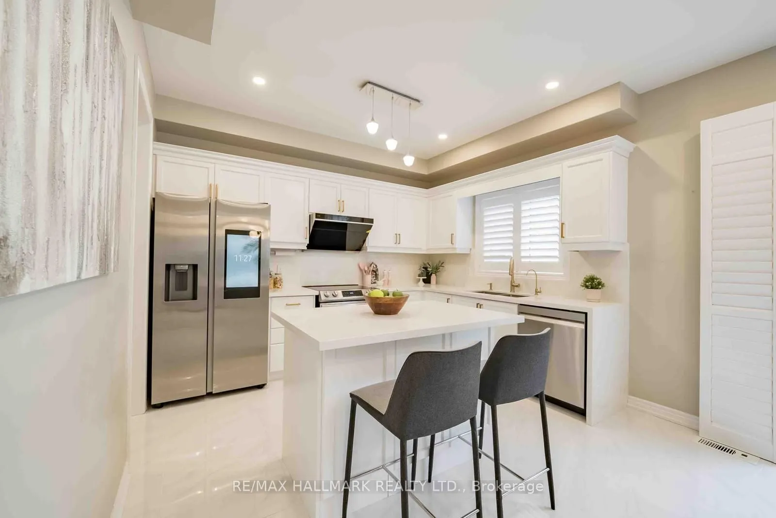 411 Hoover Park Drive