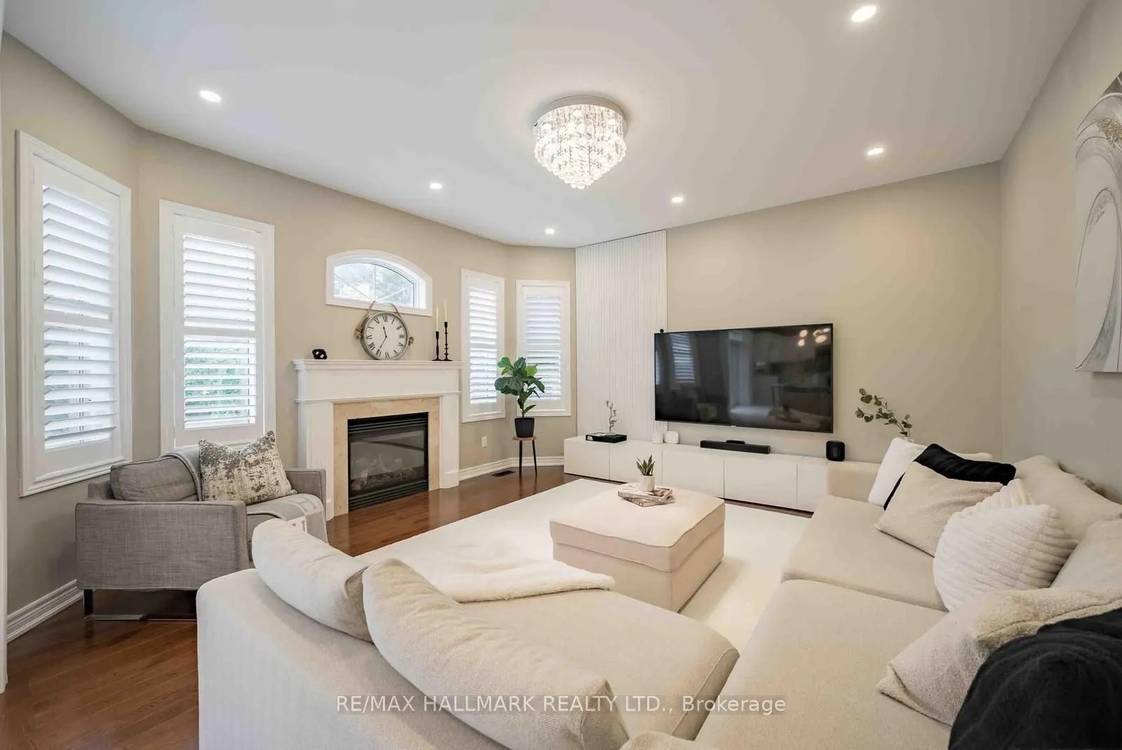 411 Hoover Park Drive