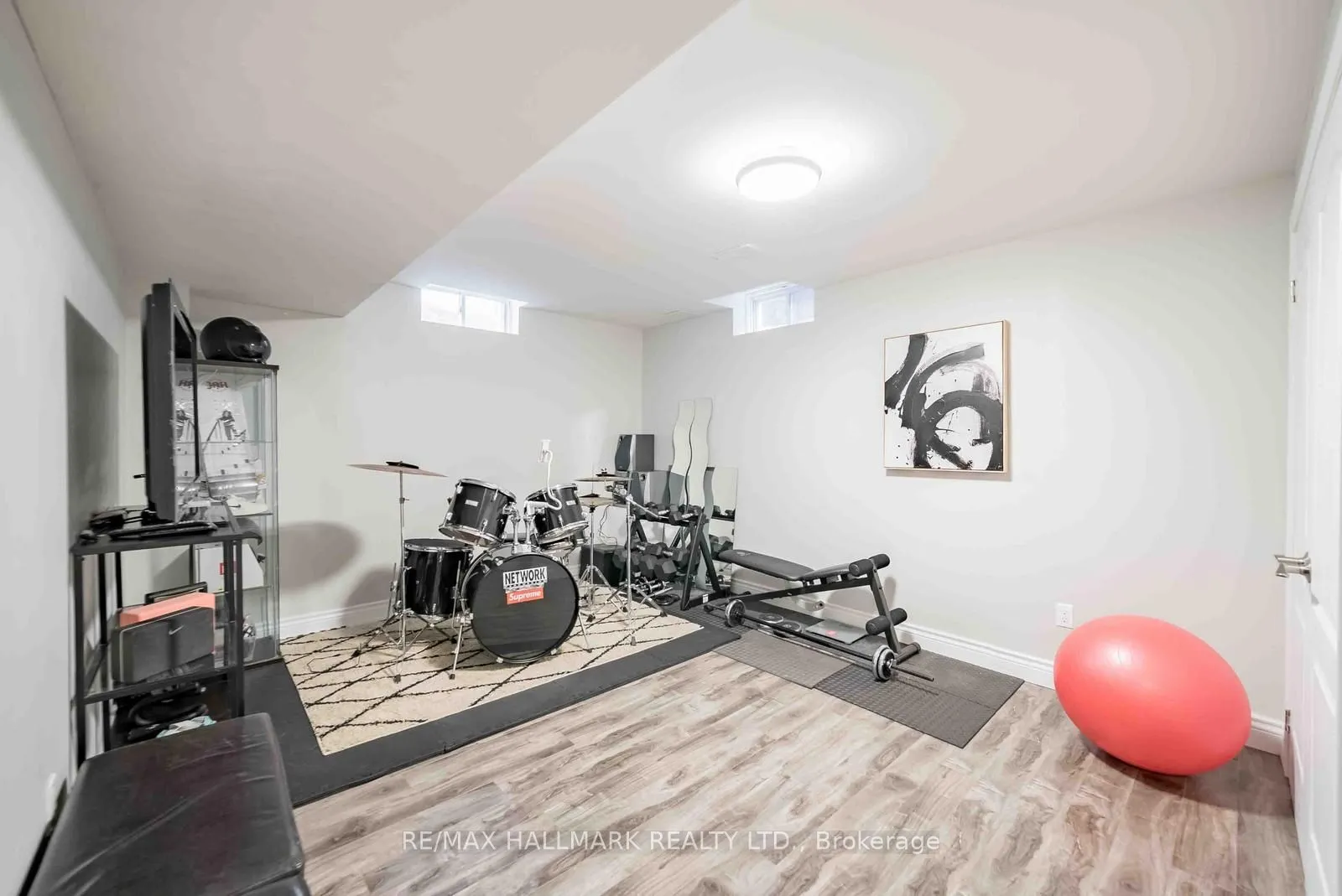 411 Hoover Park Drive