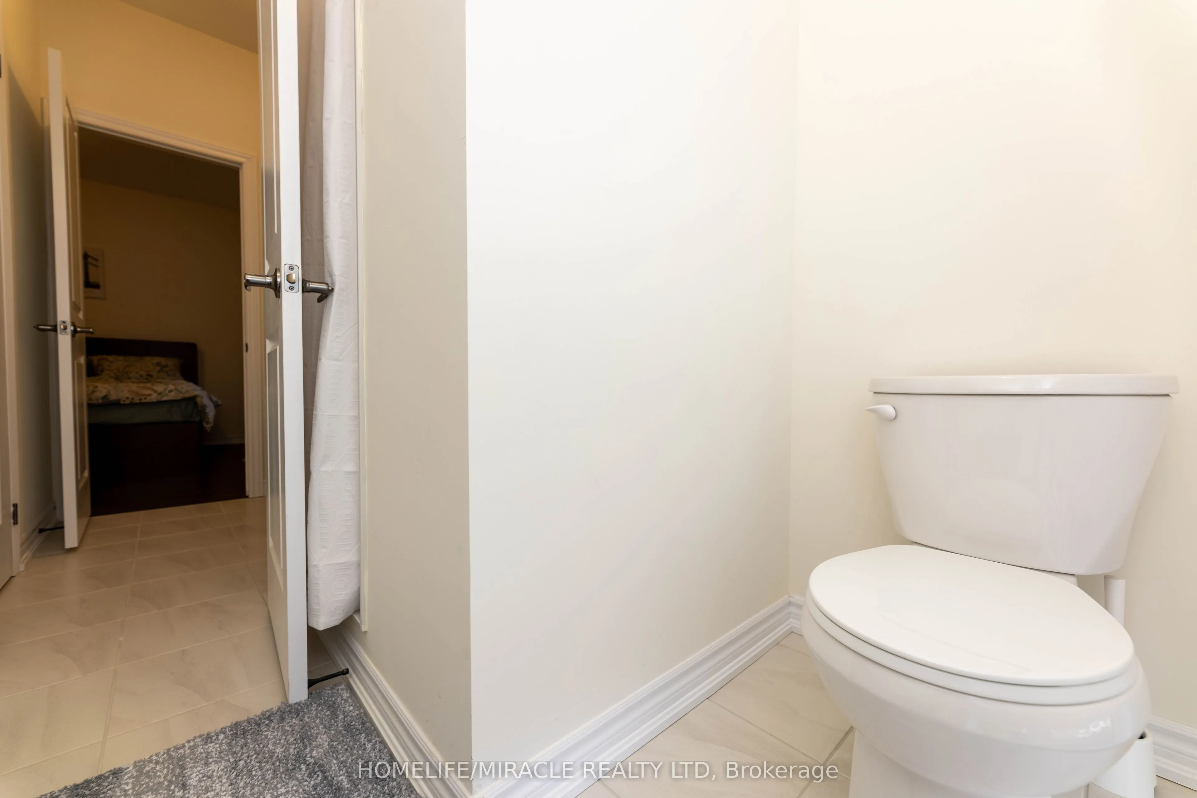 89 Halldorson Avenue