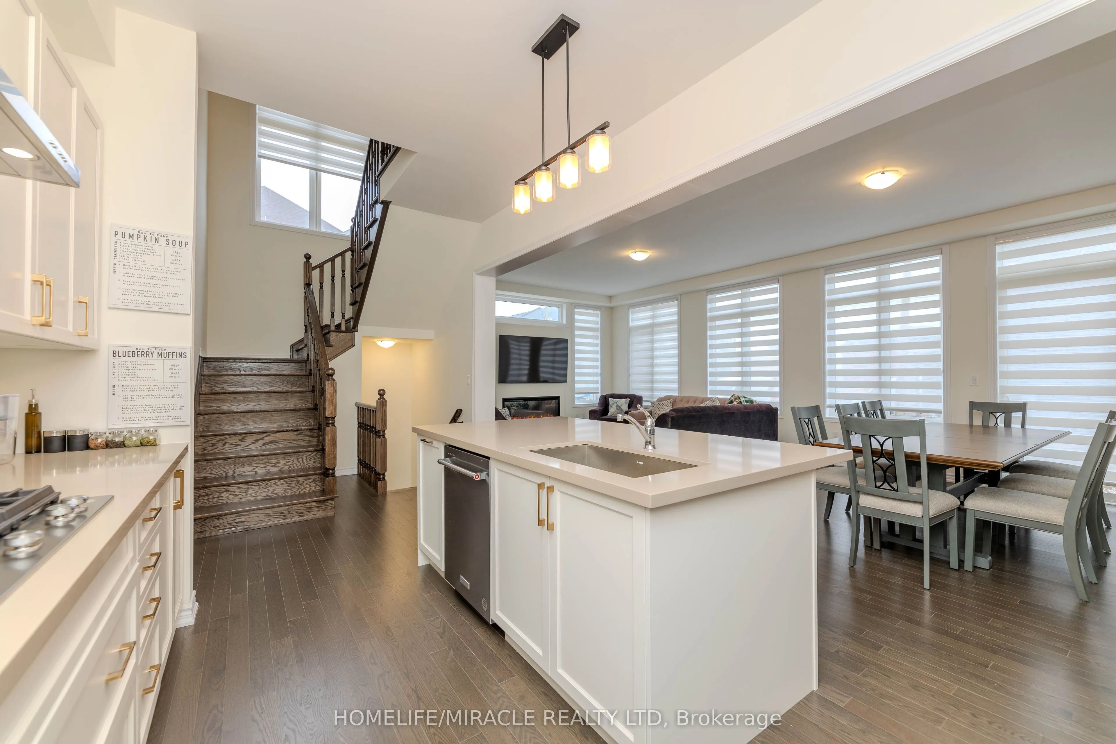89 Halldorson Avenue