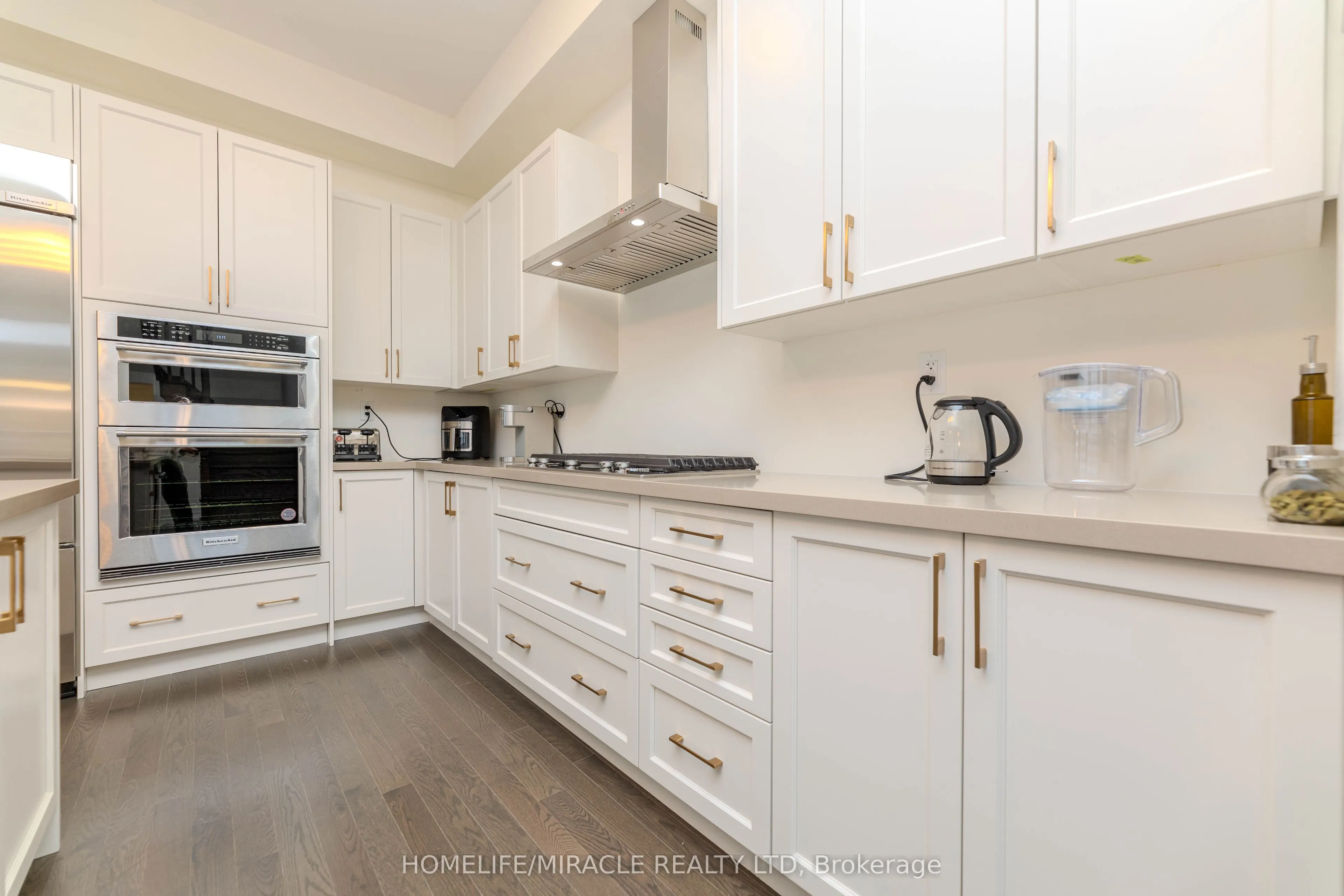 89 Halldorson Avenue