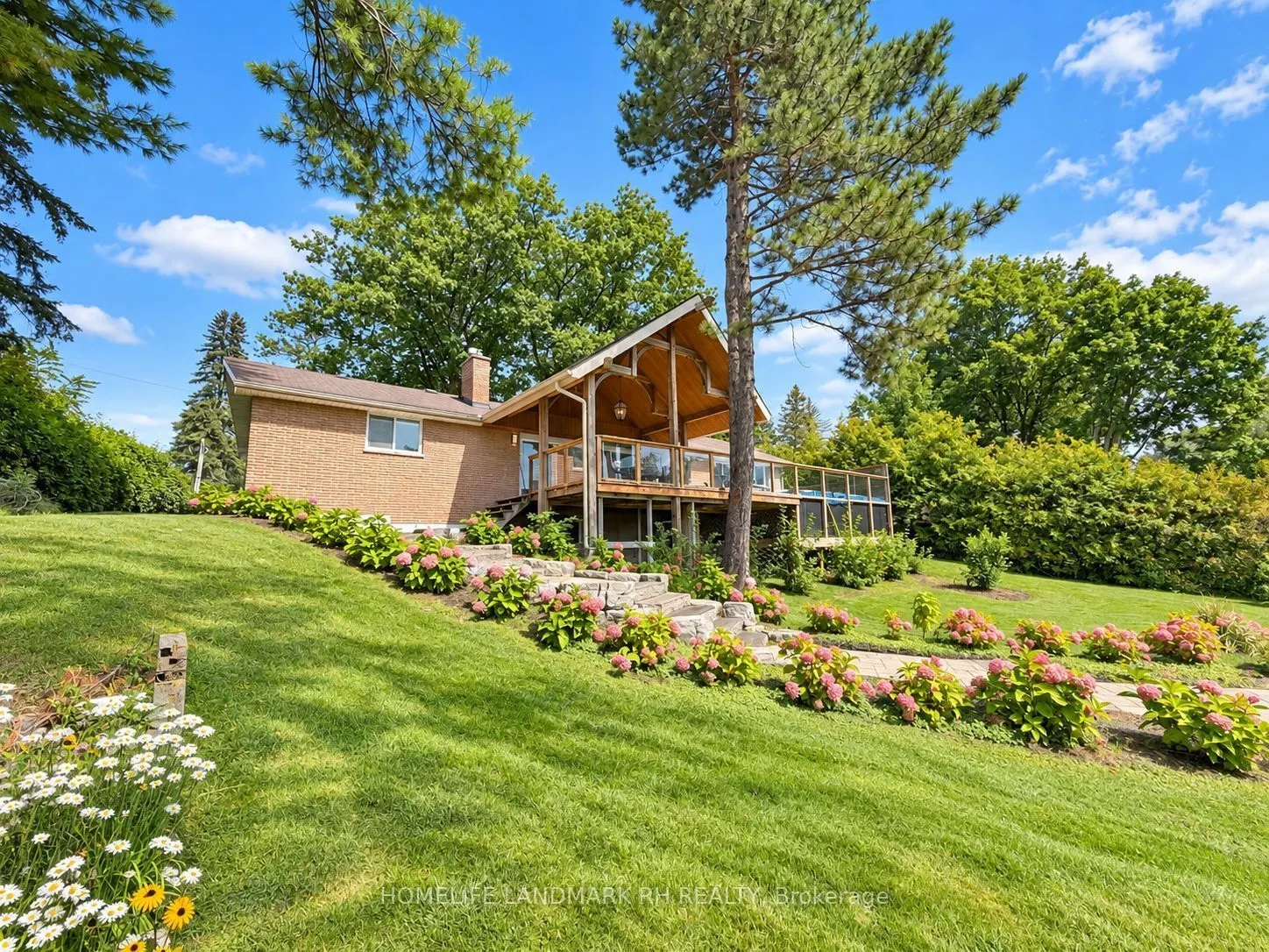 91 Riveredge Drive