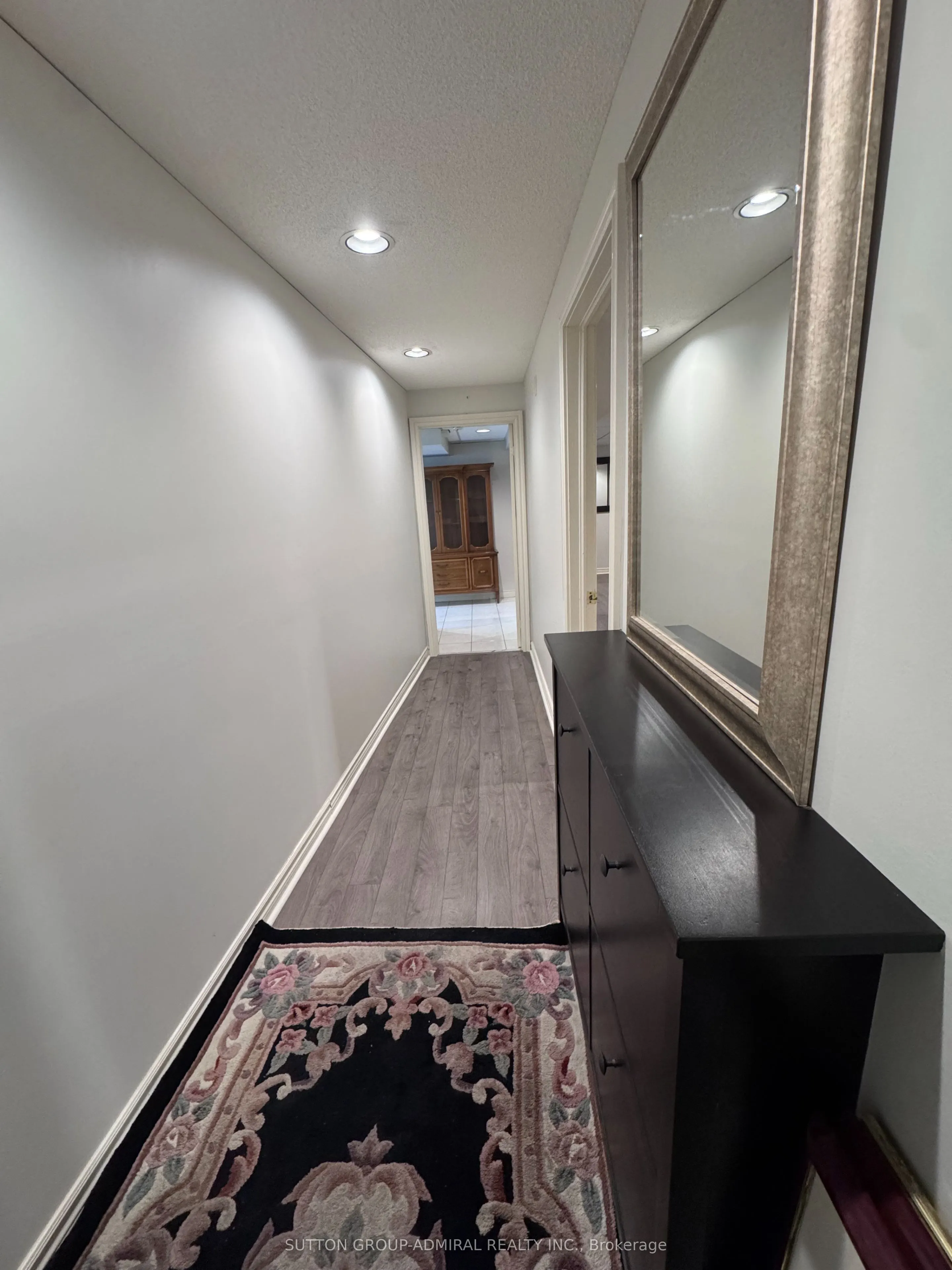 60 Spring Town Road #LOWER