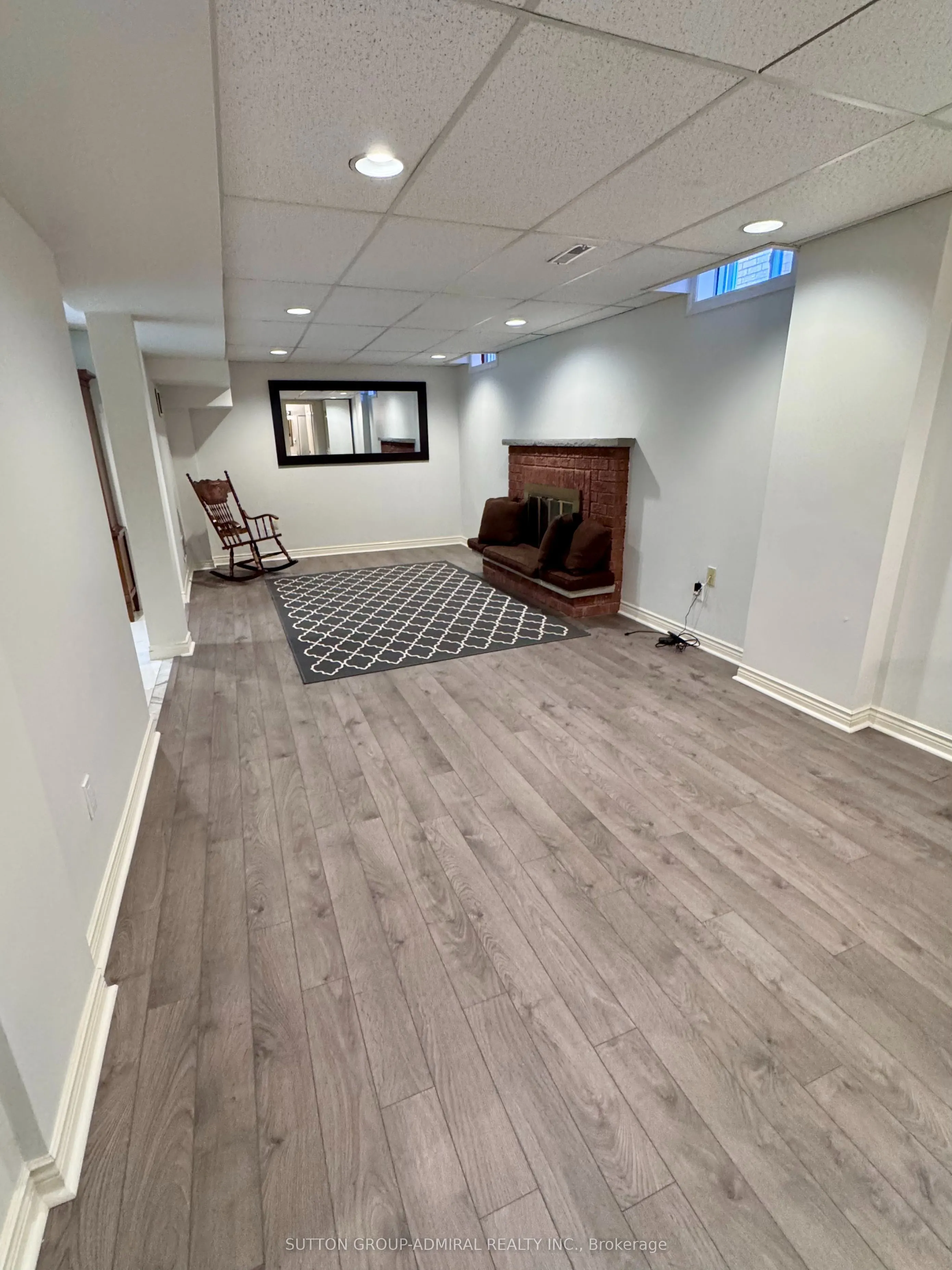 60 Spring Town Road #LOWER