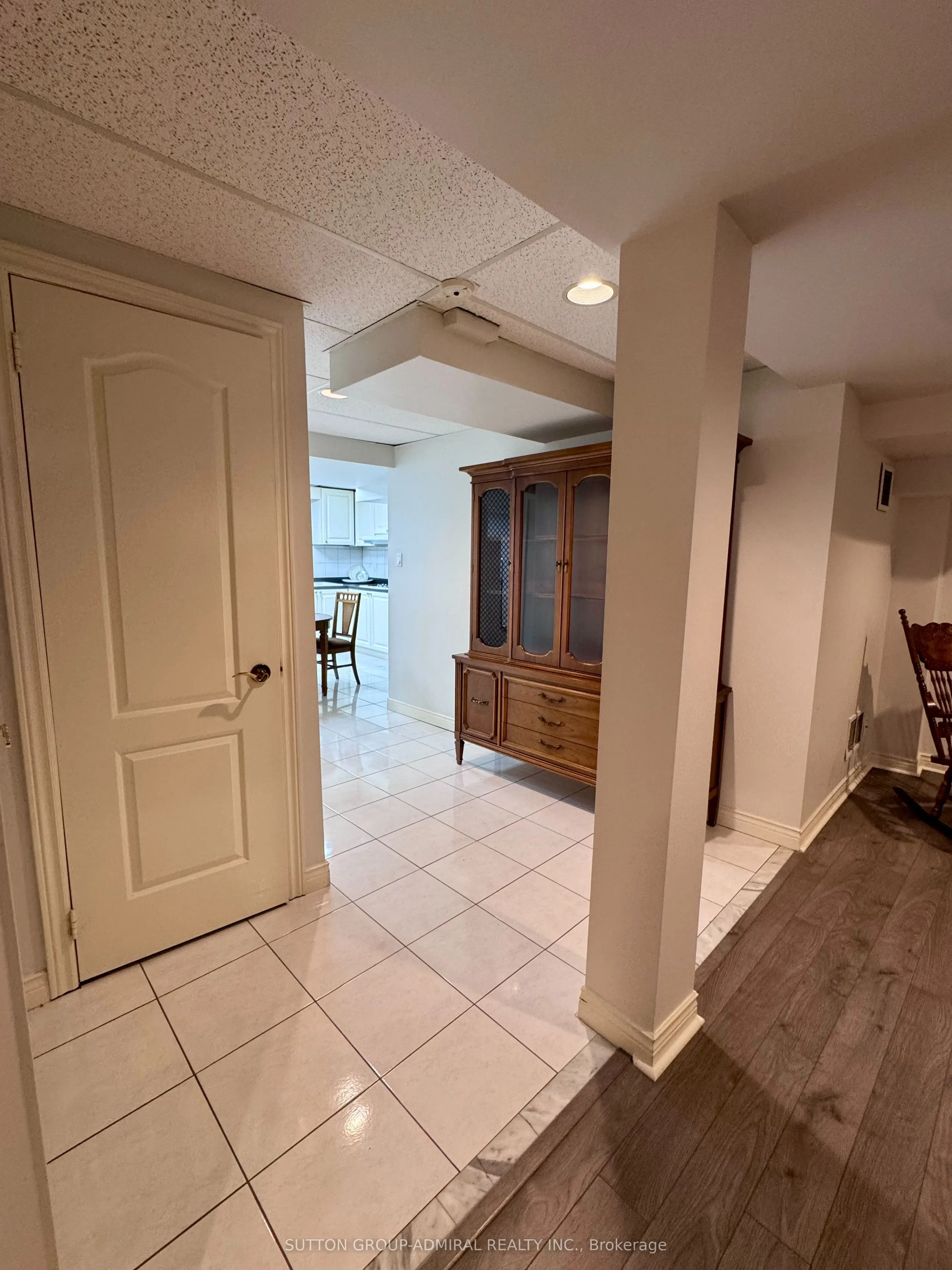 60 Spring Town Road #LOWER