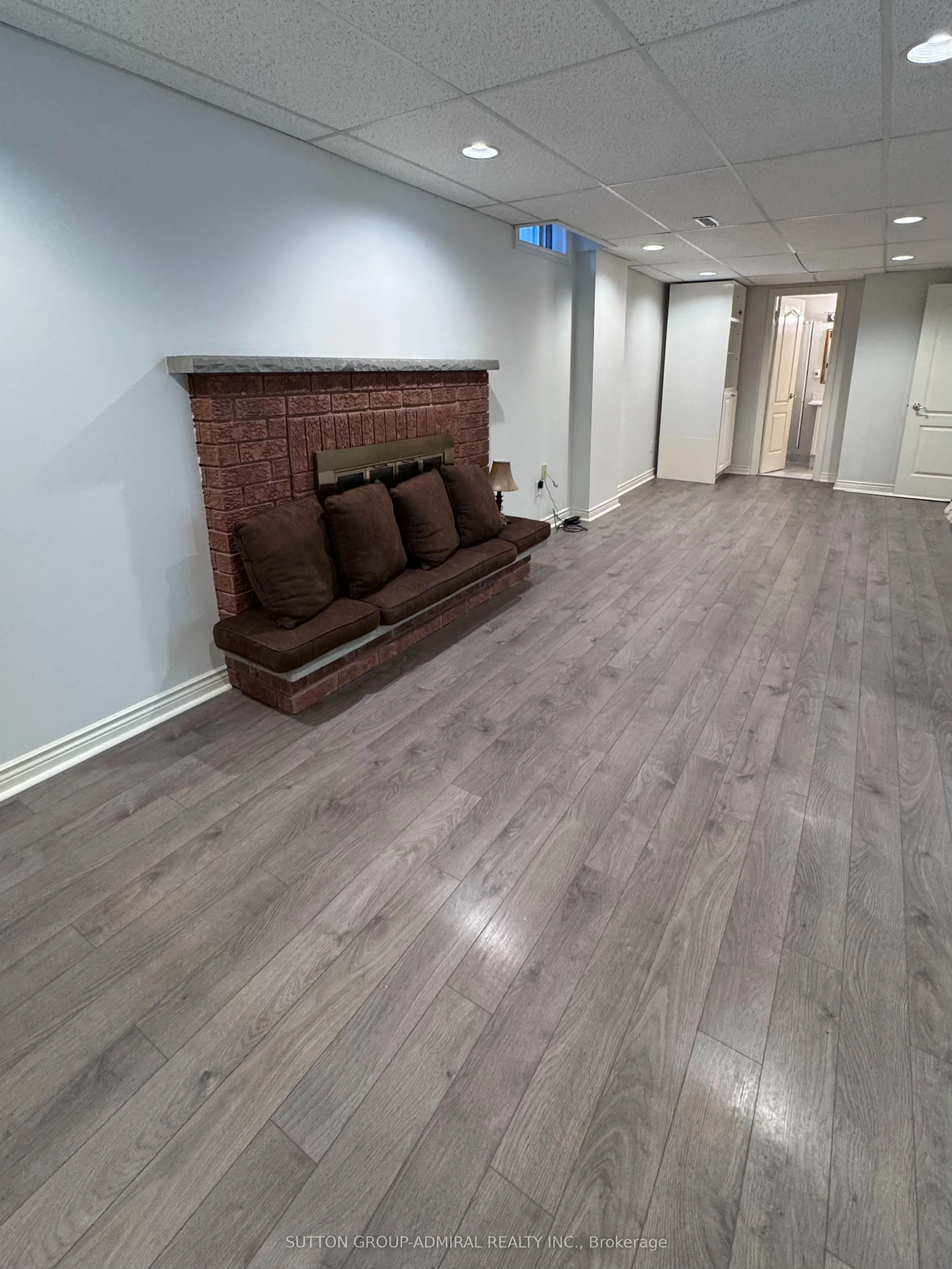 60 Spring Town Road #LOWER