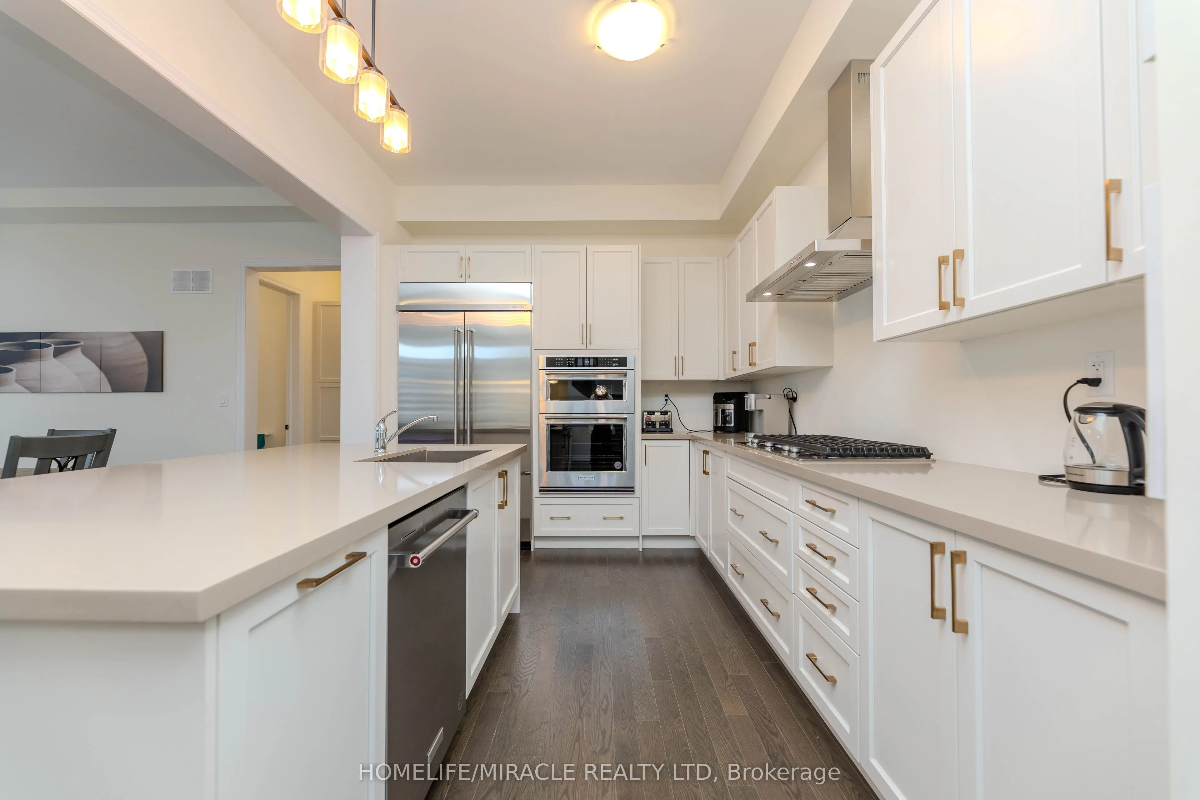89 Halldorson Avenue