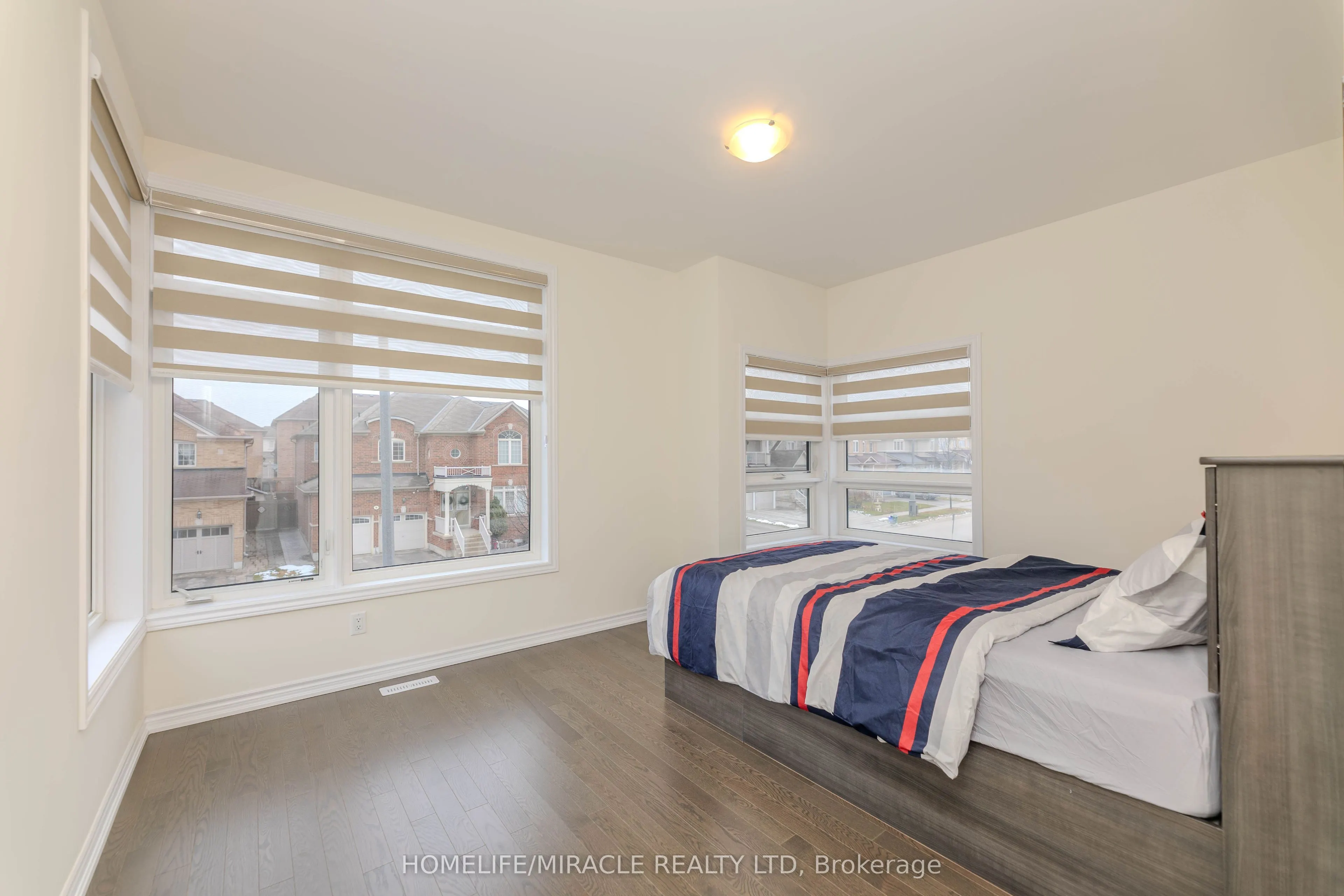 89 Halldorson Avenue
