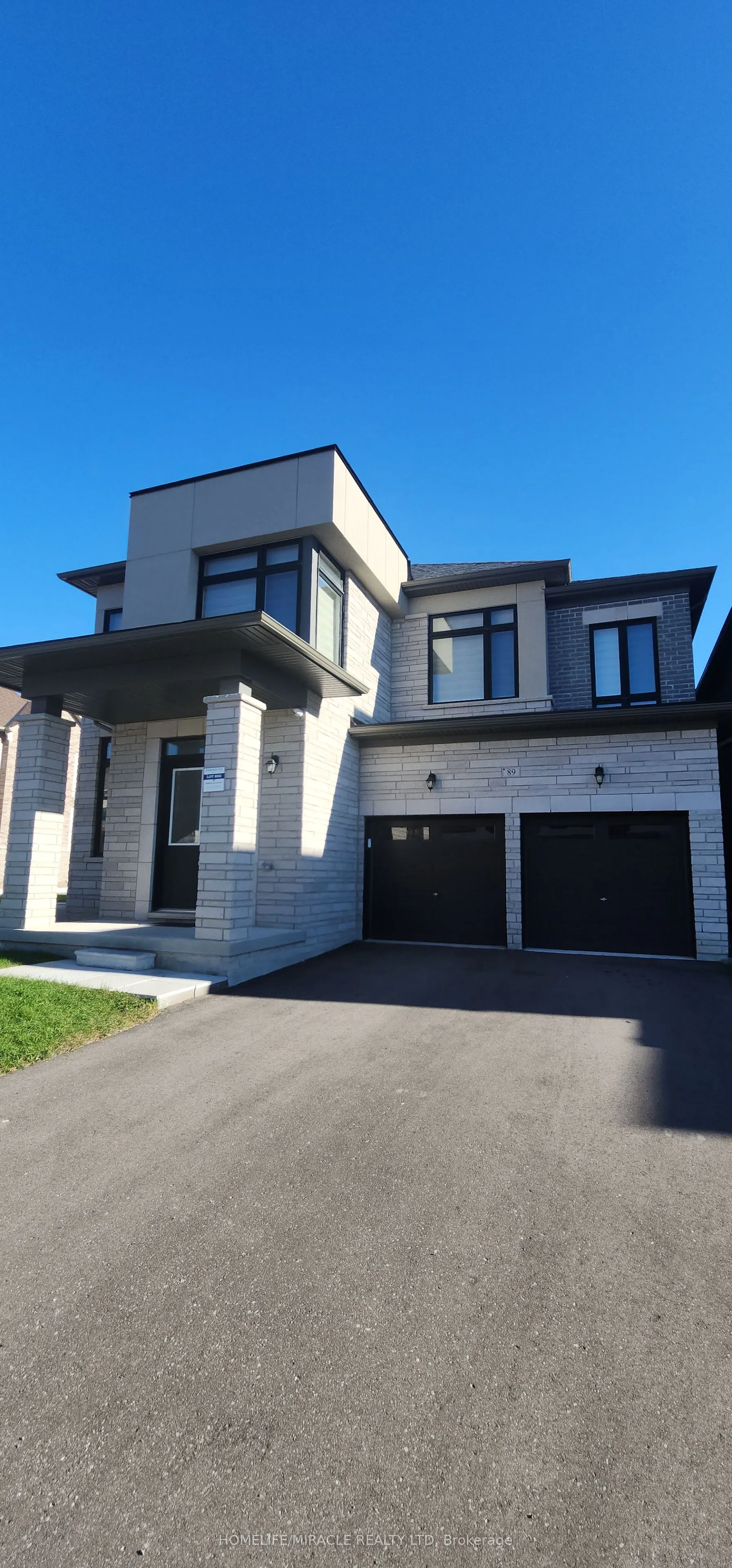 89 Halldorson Avenue