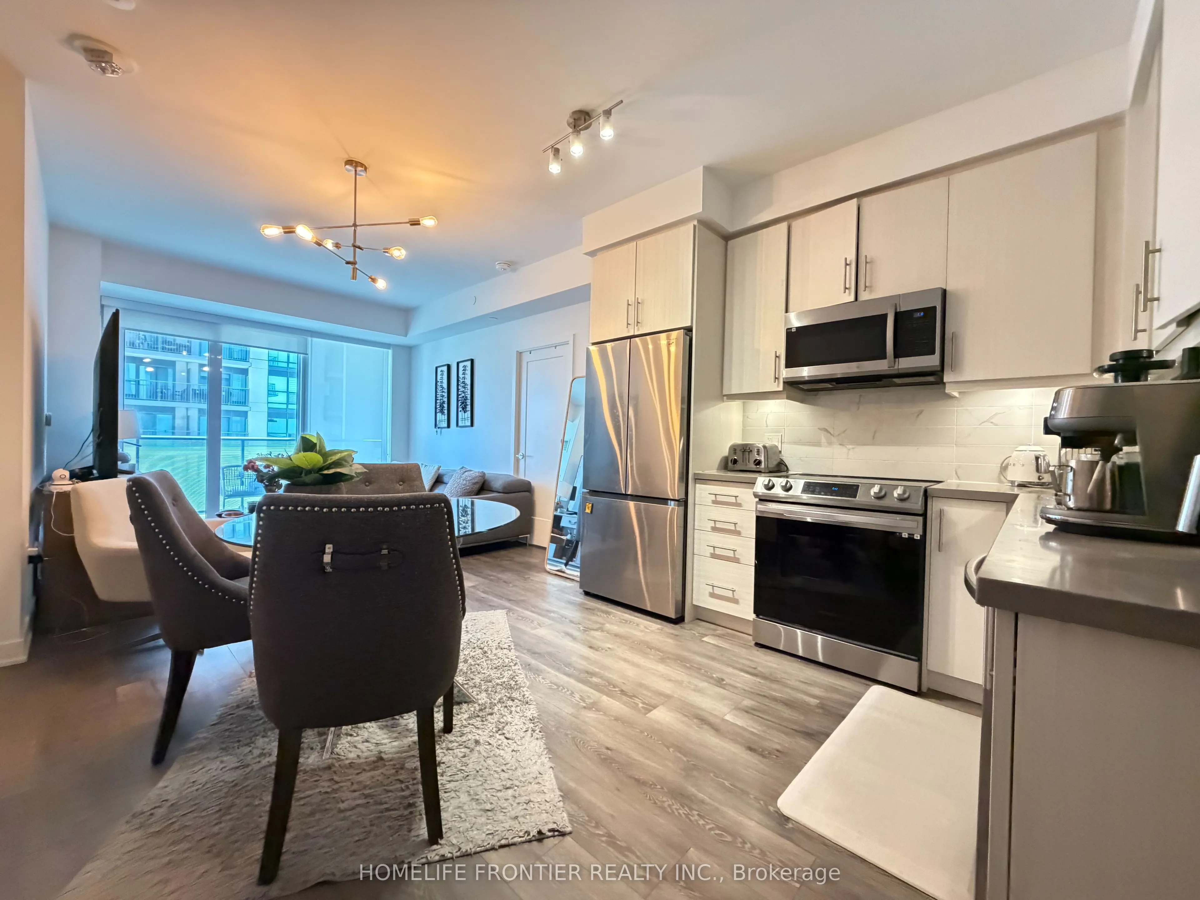 105 Oneida Crescent #607