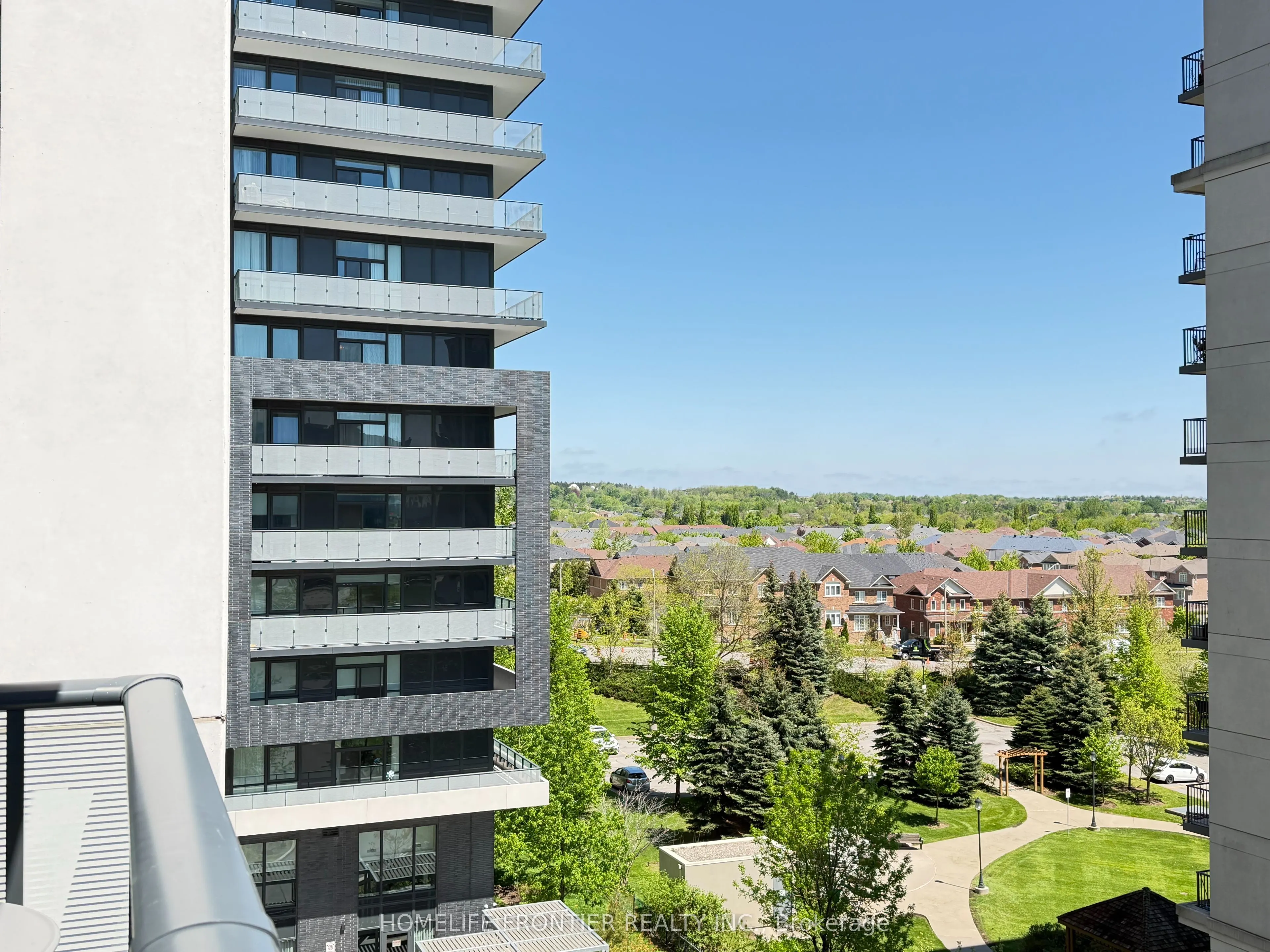 105 Oneida Crescent #607