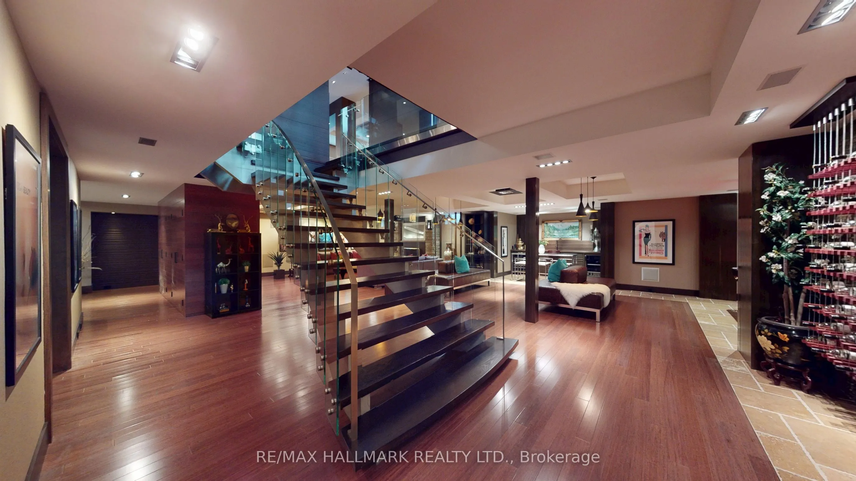 101 Longview Crescent