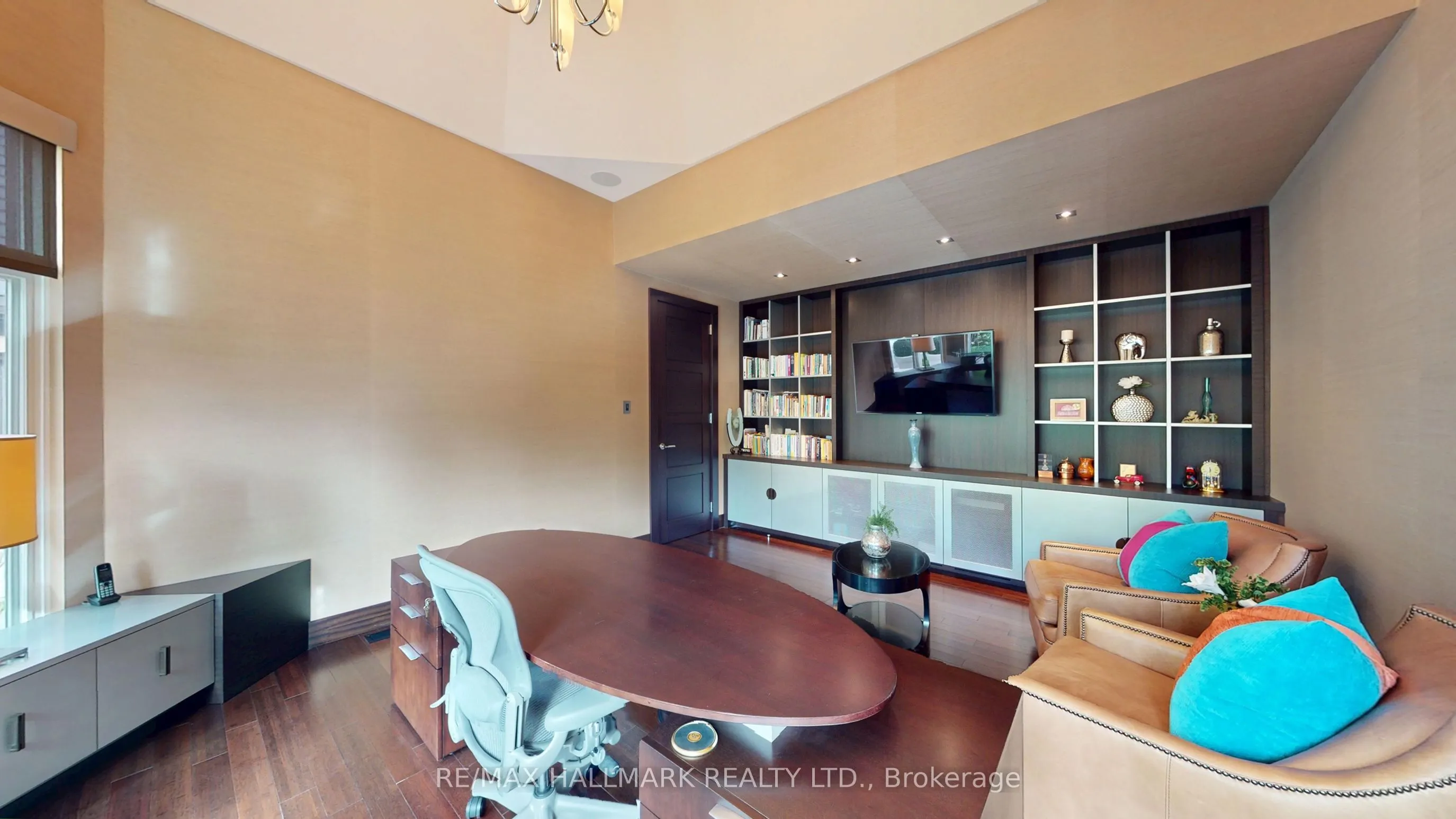 101 Longview Crescent