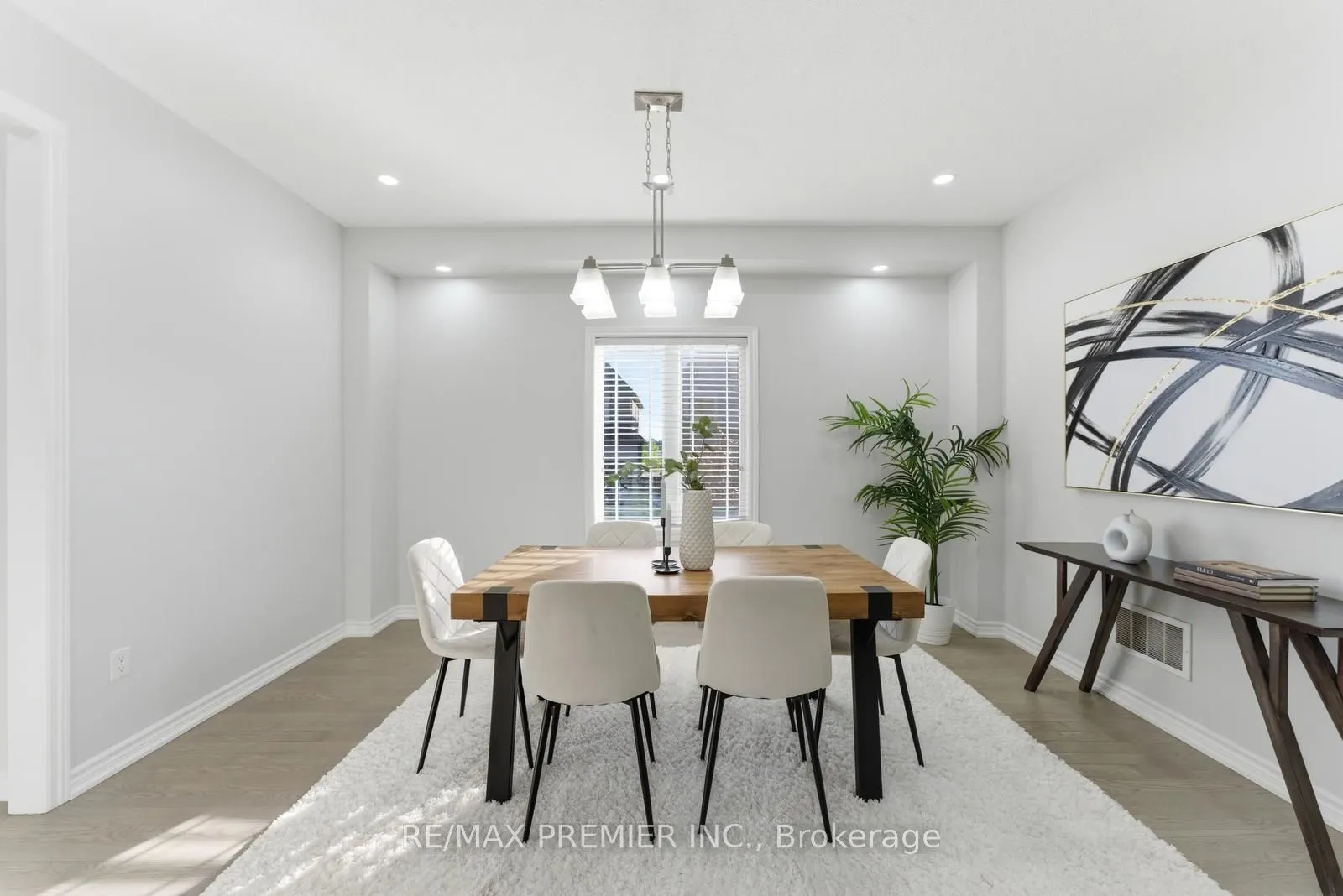 122 Mckenzie Way