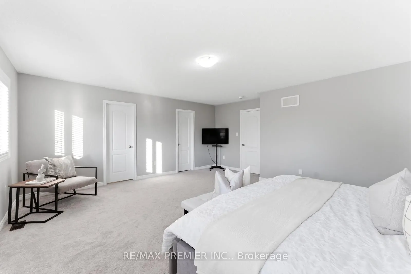 122 Mckenzie Way
