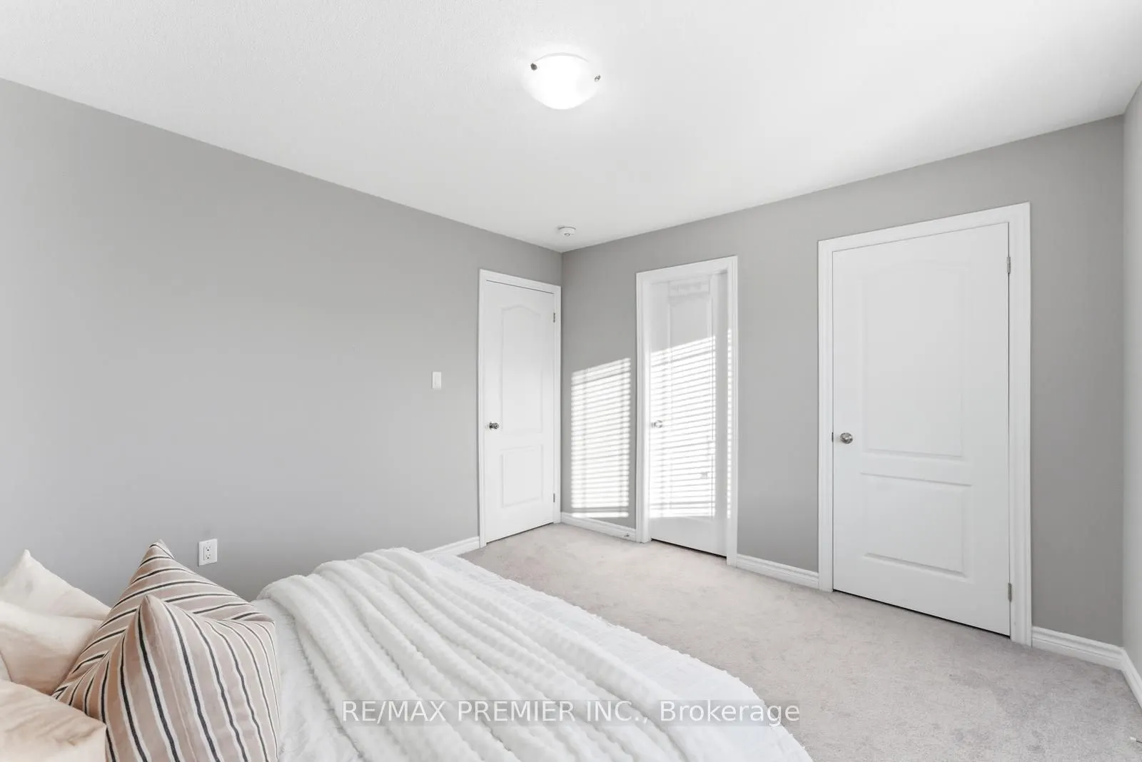 122 Mckenzie Way