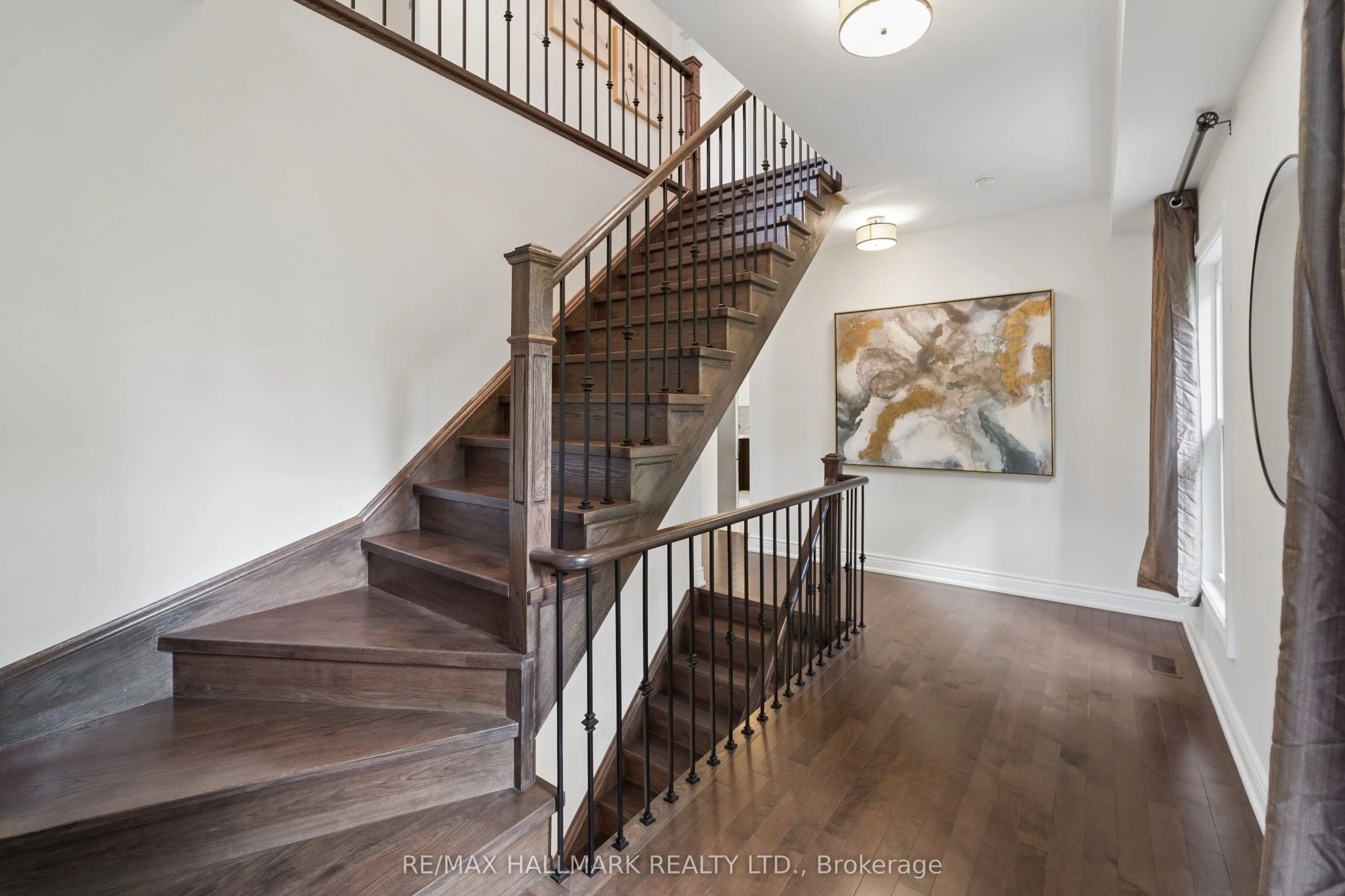 13 E J Lennox Way #1