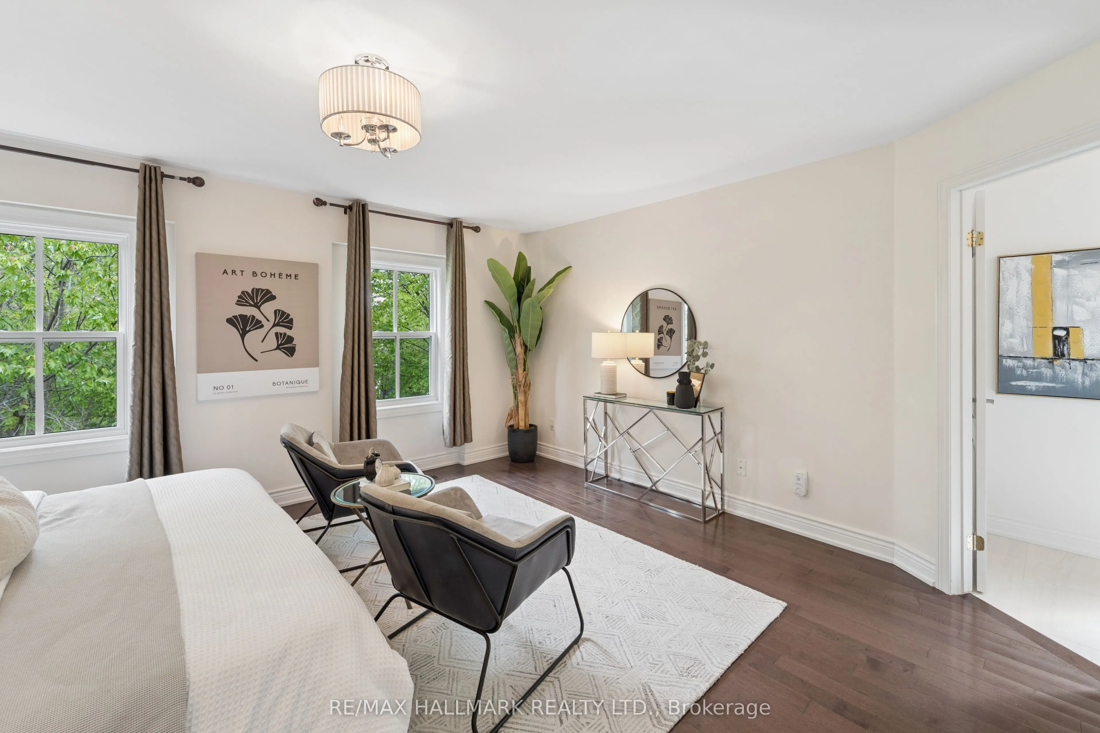13 E J Lennox Way #1