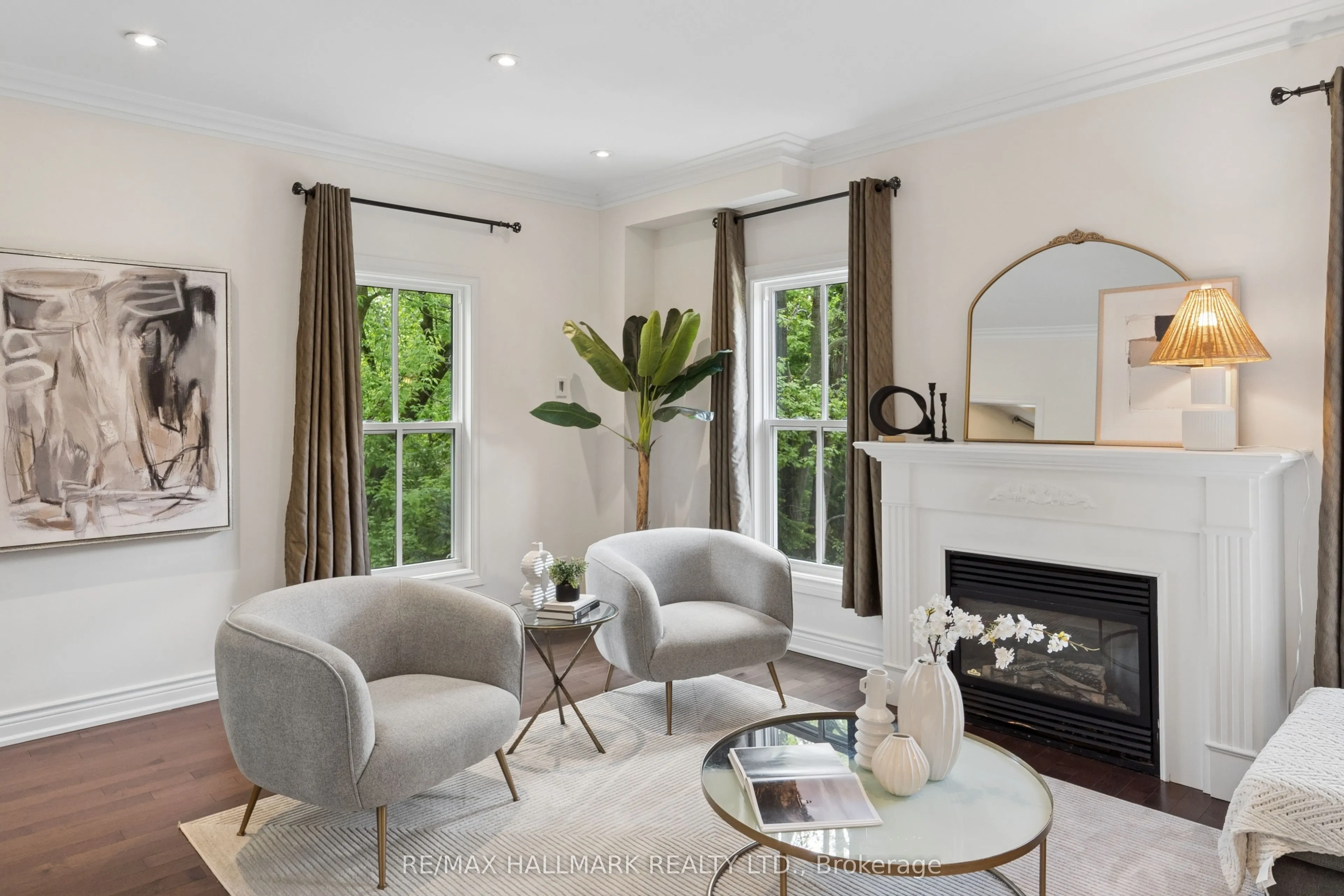 13 E J Lennox Way #1
