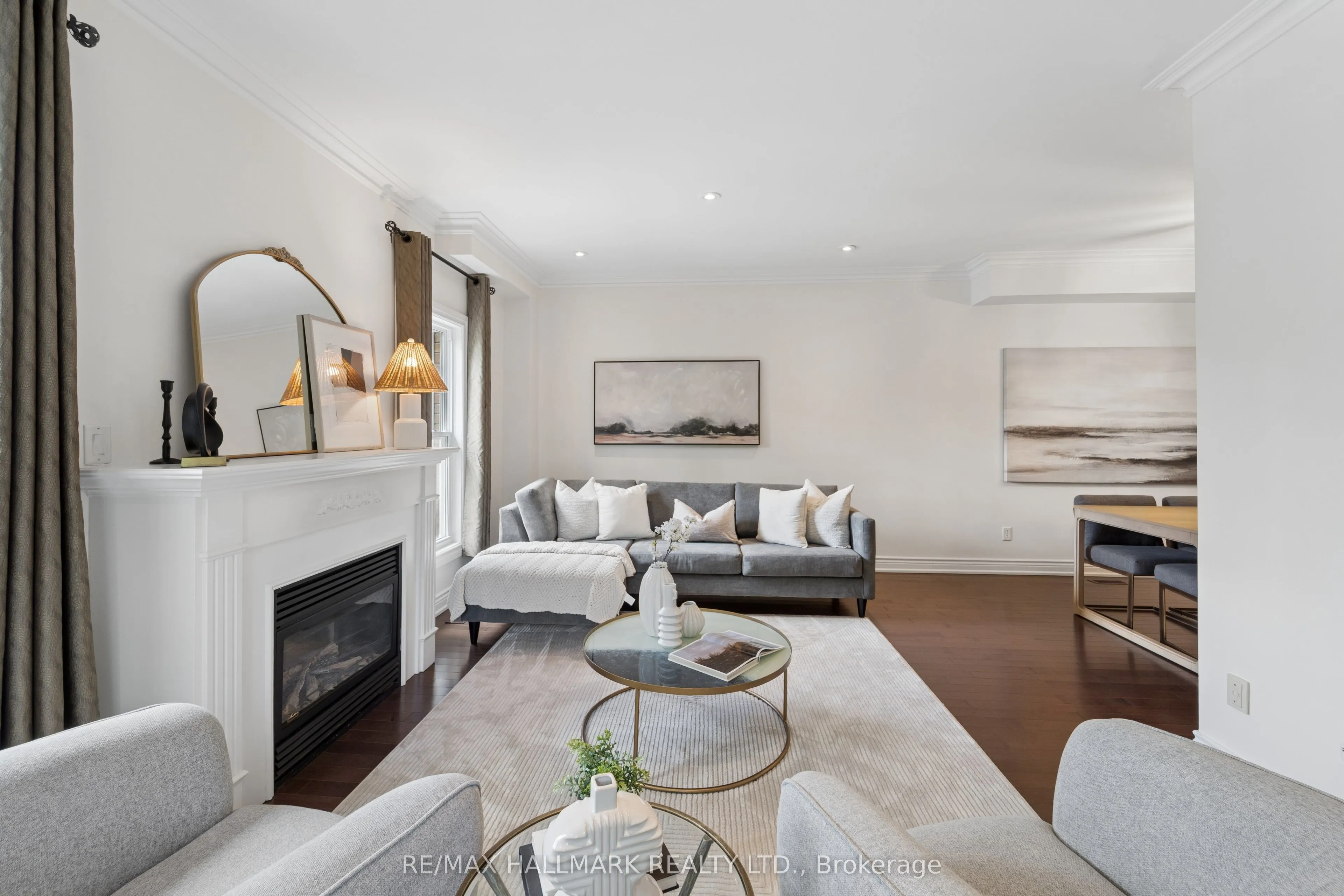 13 E J Lennox Way #1