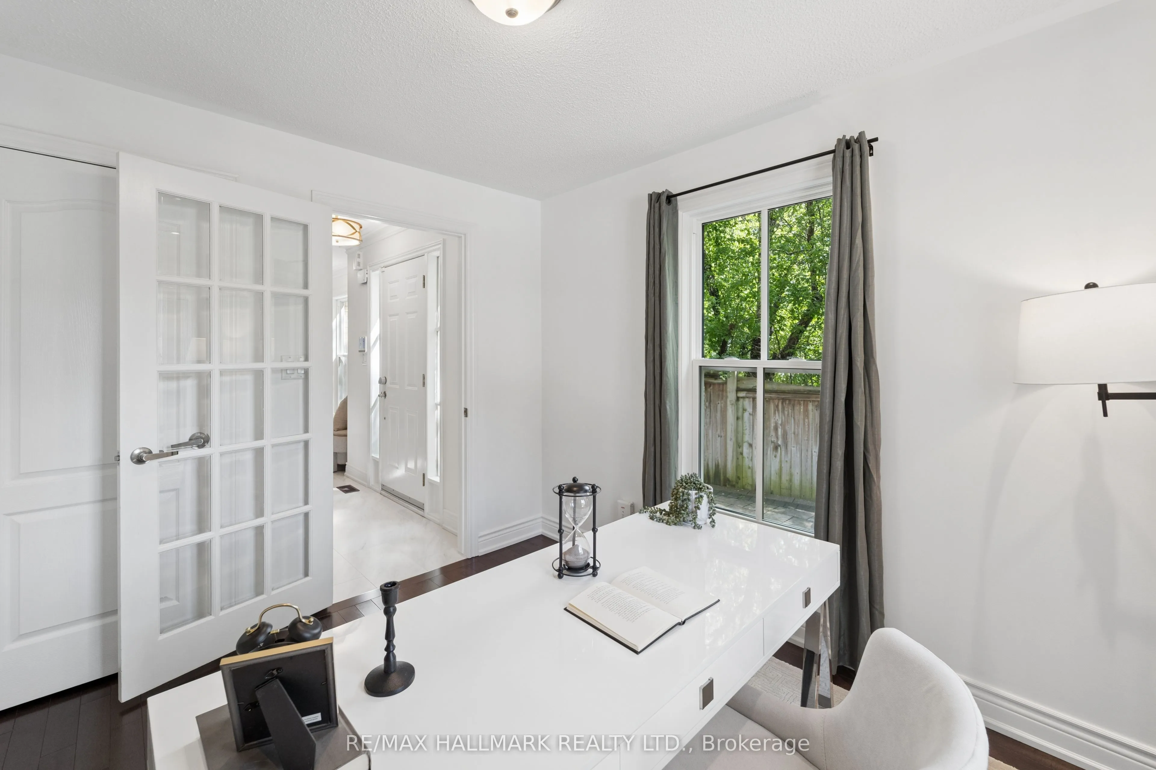 13 E J Lennox Way #1