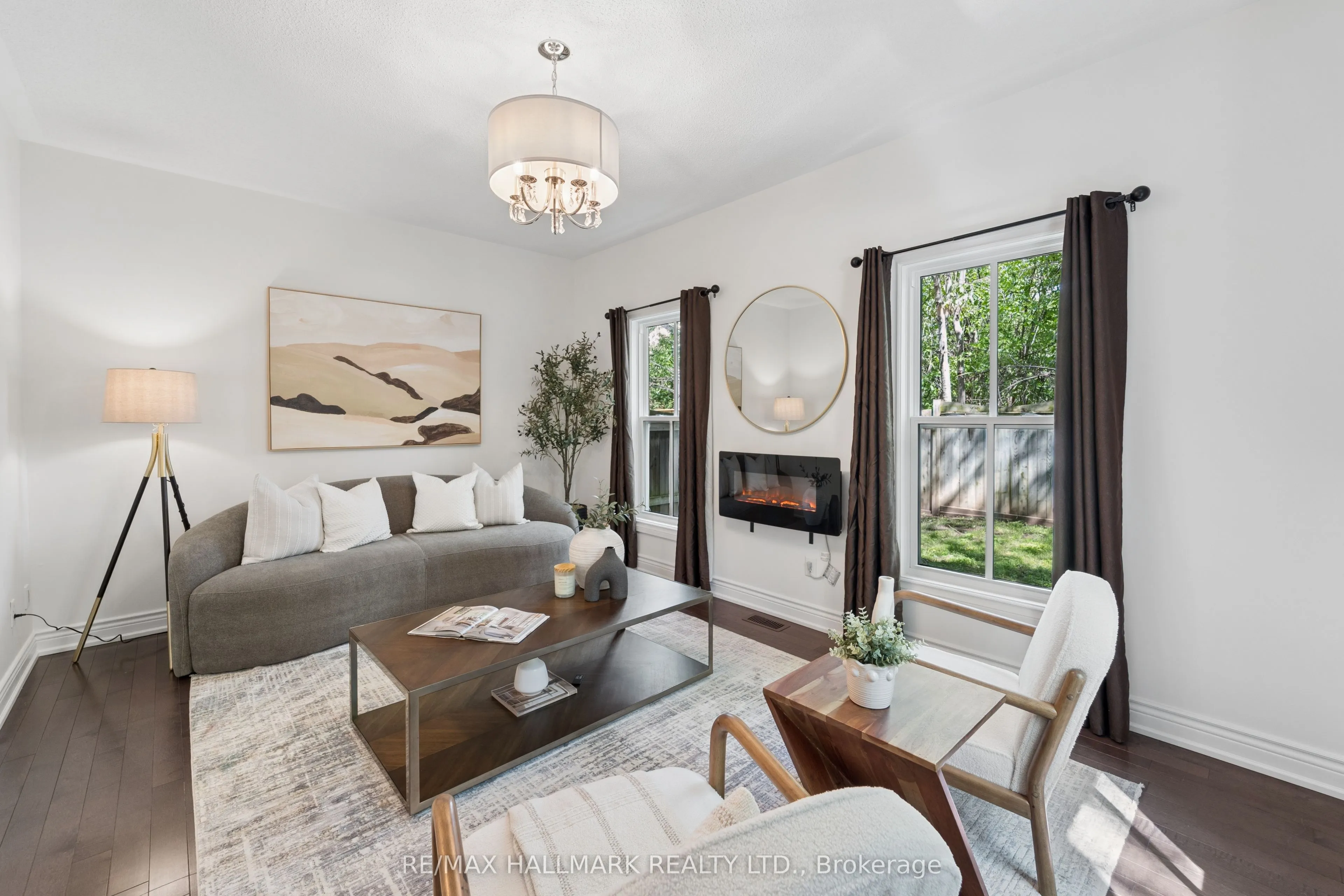 13 E J Lennox Way #1